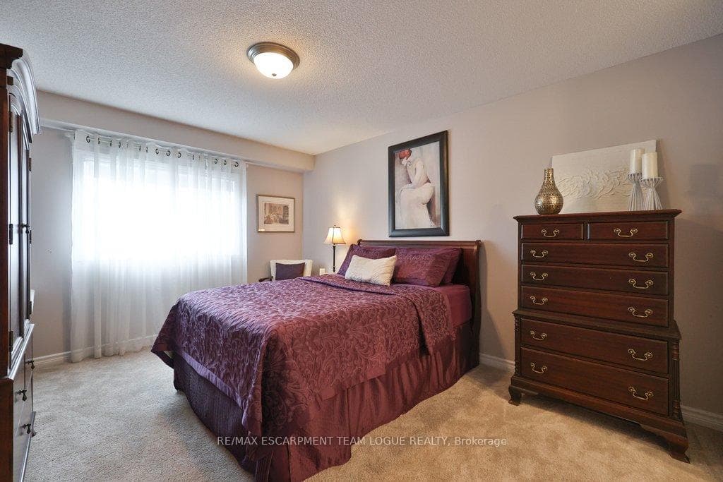 1323 BLANSHARD Drive photo 17