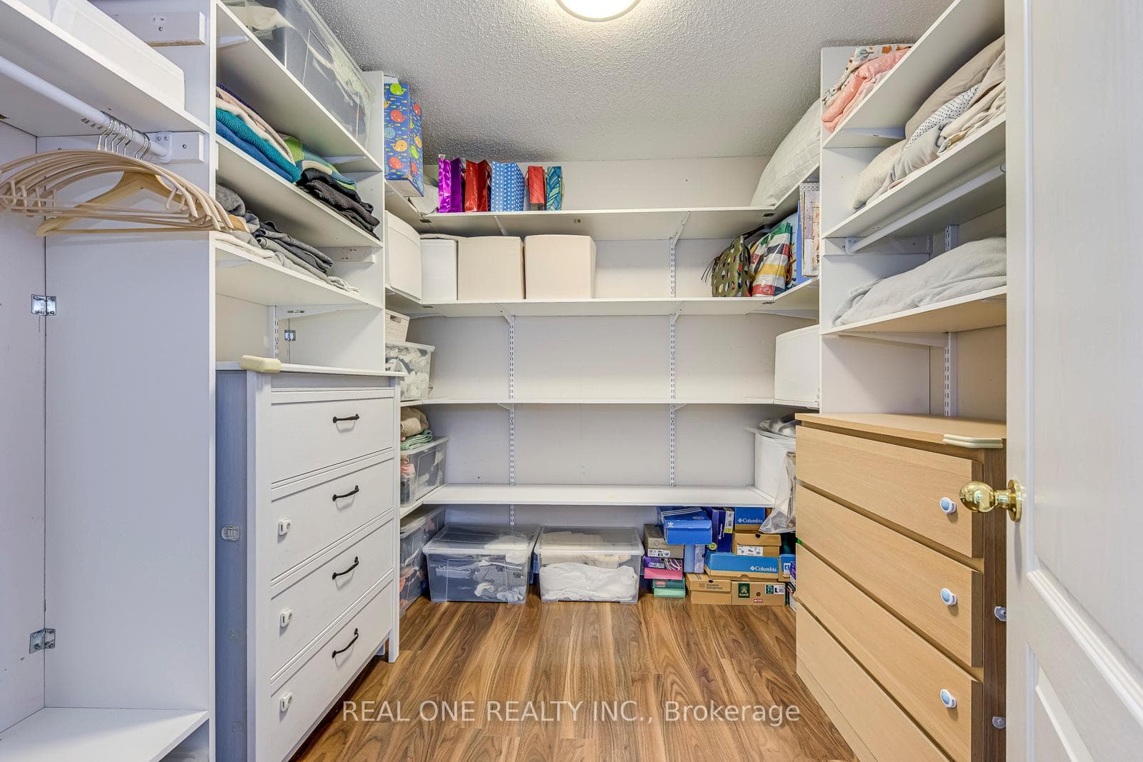 1126 Tupper Drive photo 22