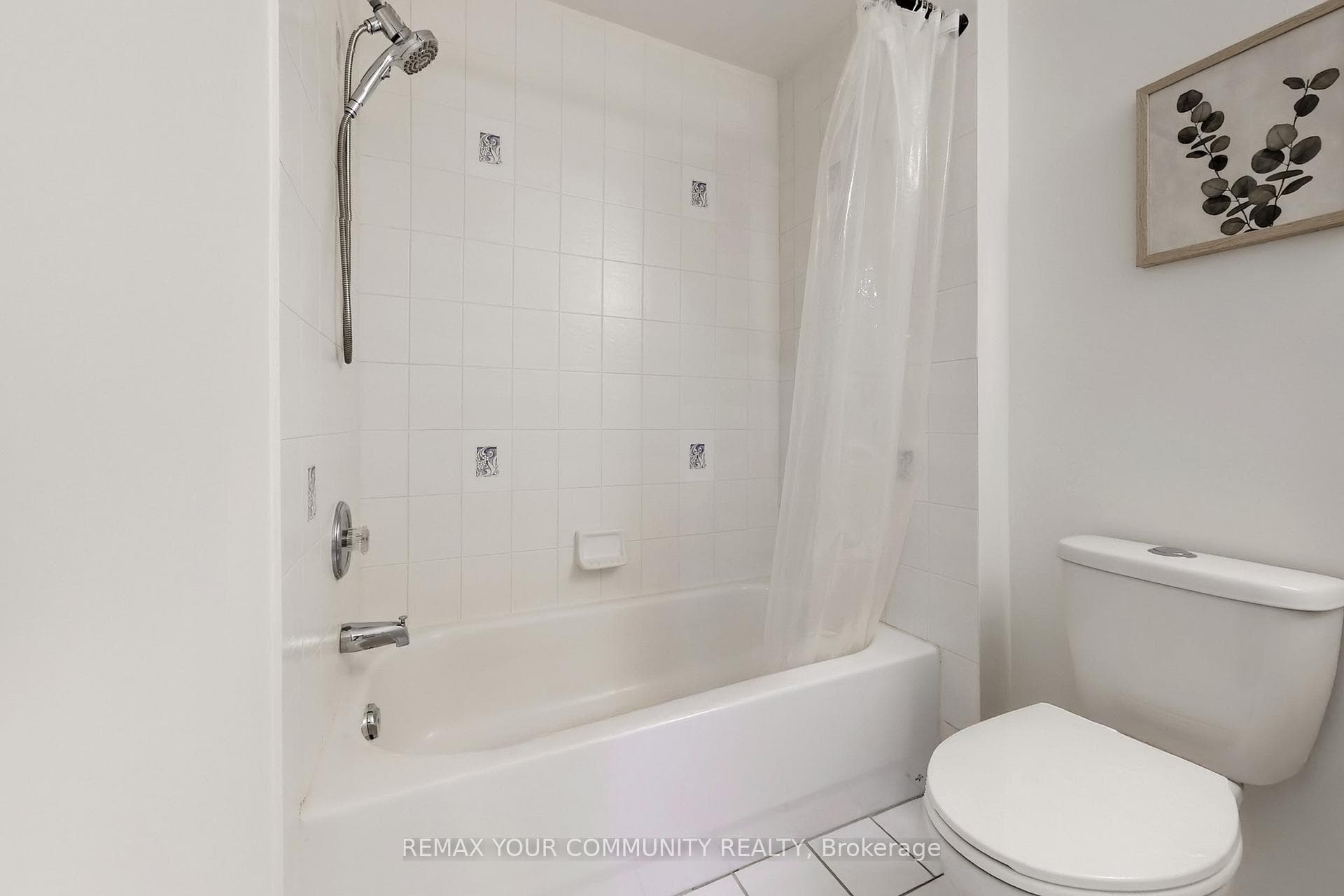 122 WHITBY SHORES N/A photo 31