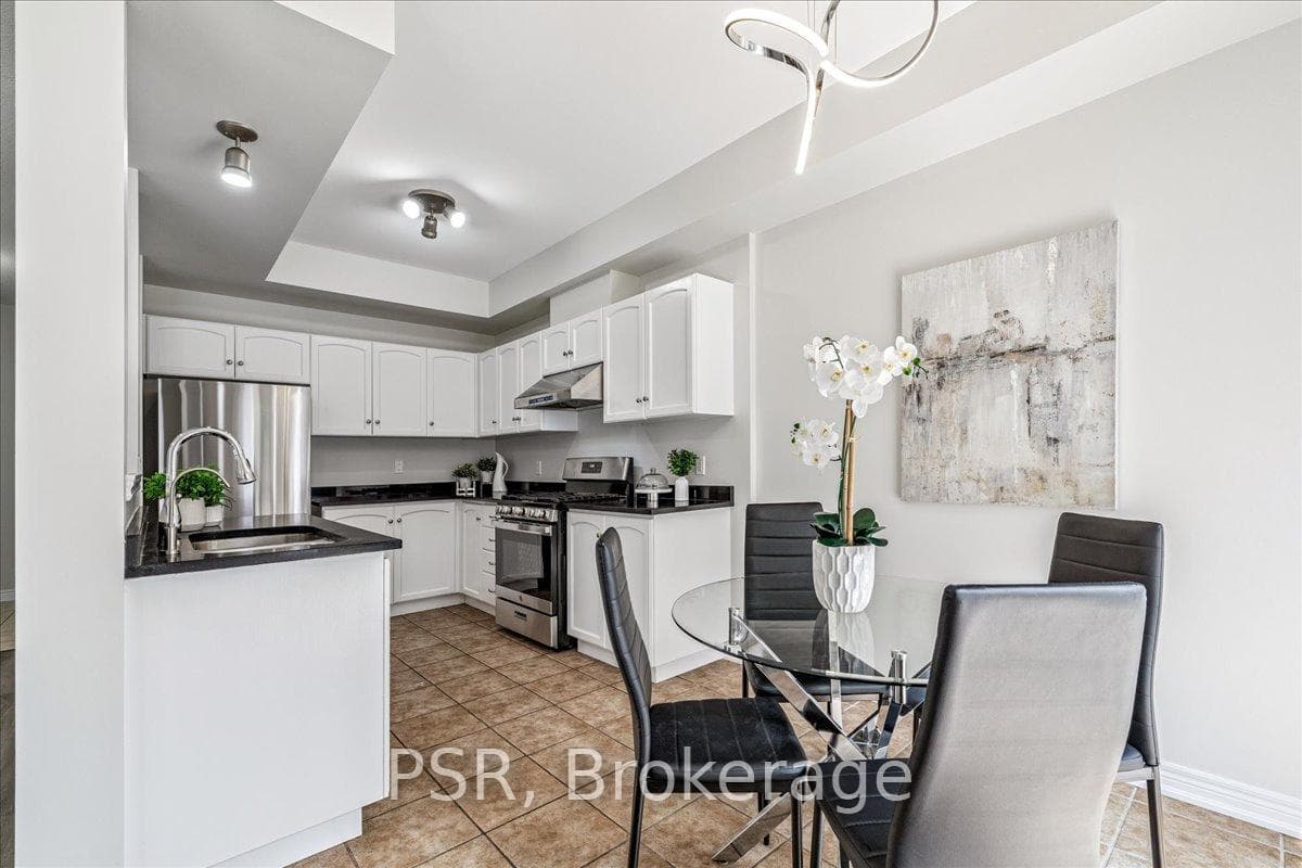 60 Cloverleaf Drive Unit 38 photo 13