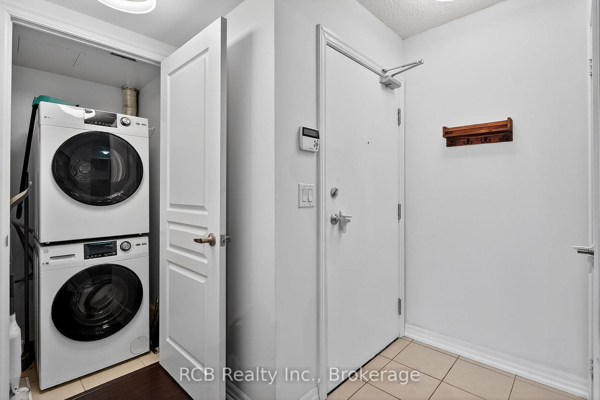 1940 Ironstone Drive Unit 1006 photo 7