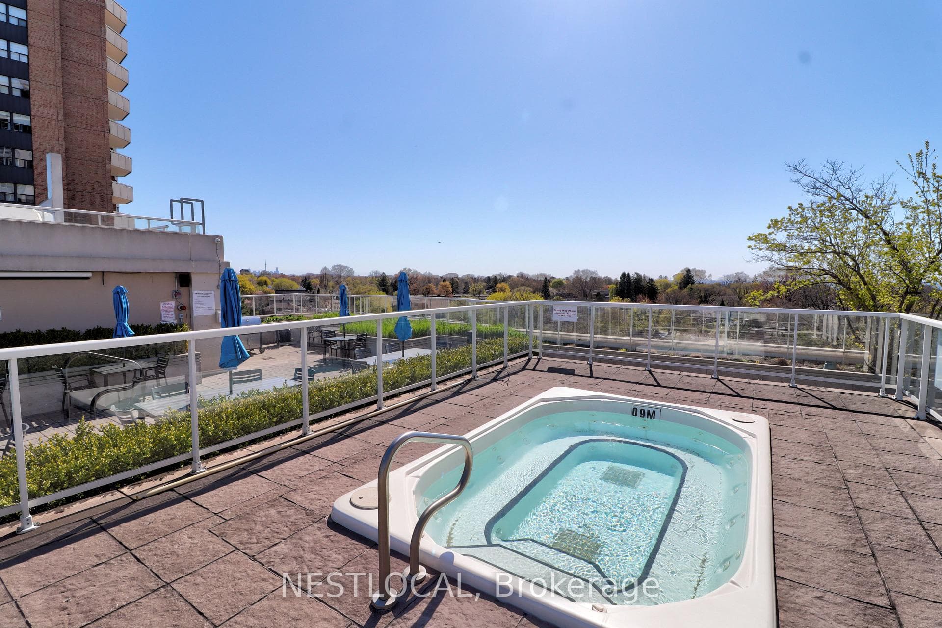 3865 Lake Shore Road Unit 202 photo 25