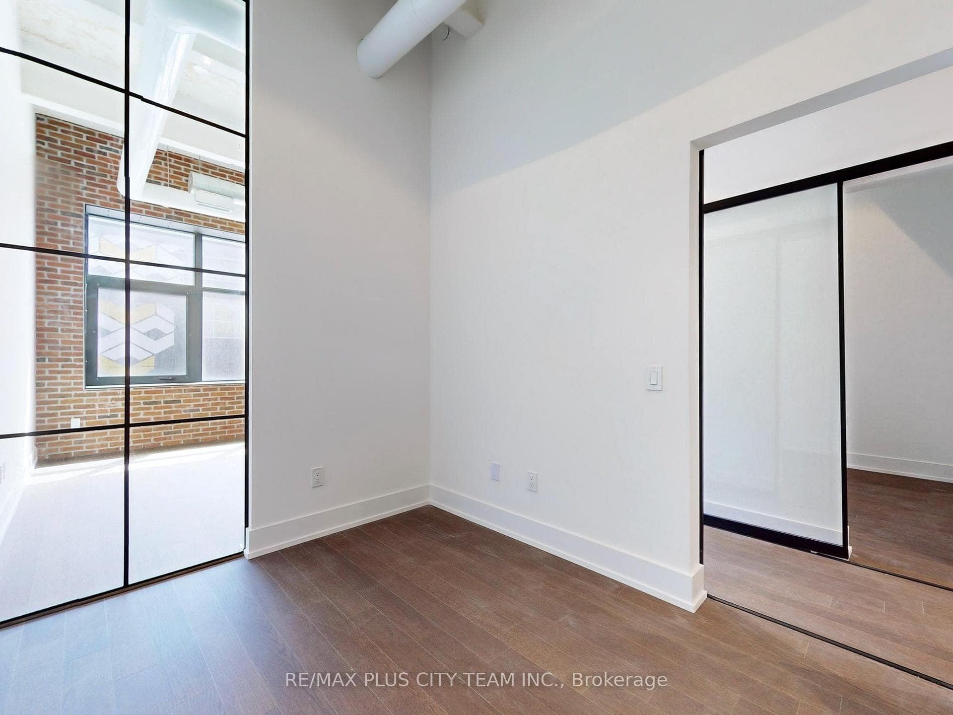 150 Logan Avenue Unit 206 photo 8