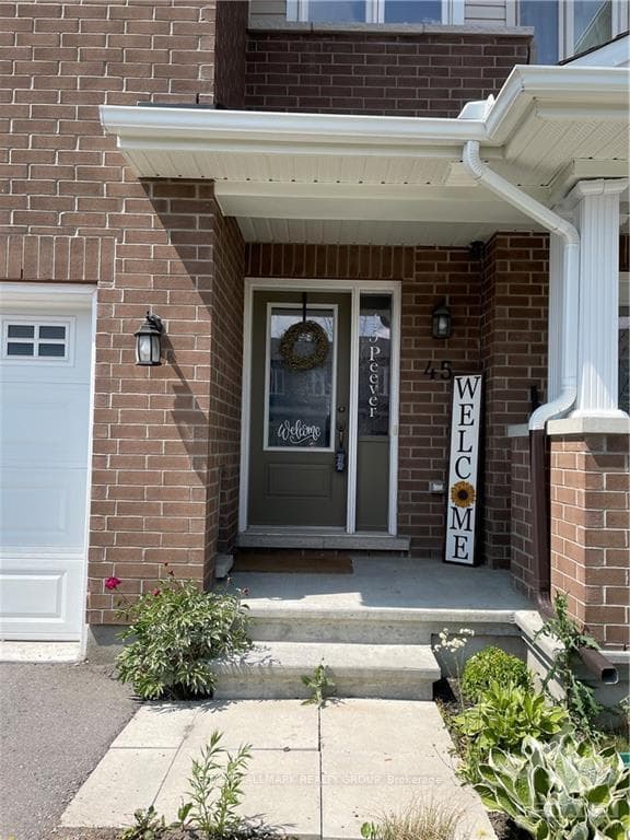 45 PEEVER Place photo 2