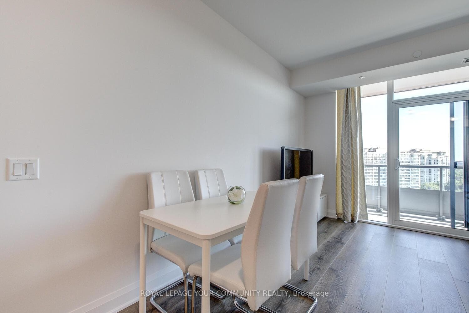 20 Gatineau Drive Unit 1206E photo 15