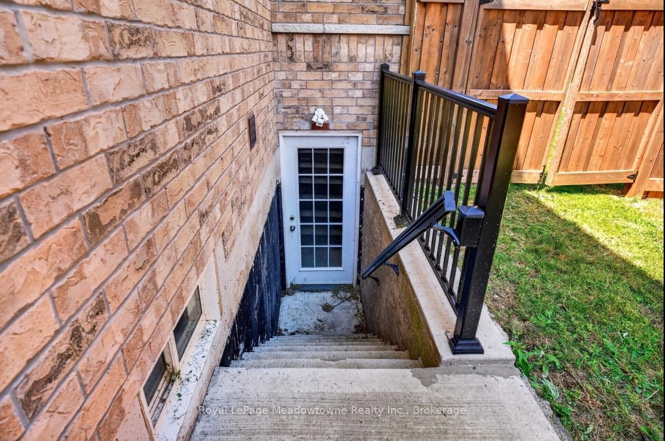 158 Etheridge Avenue photo 49