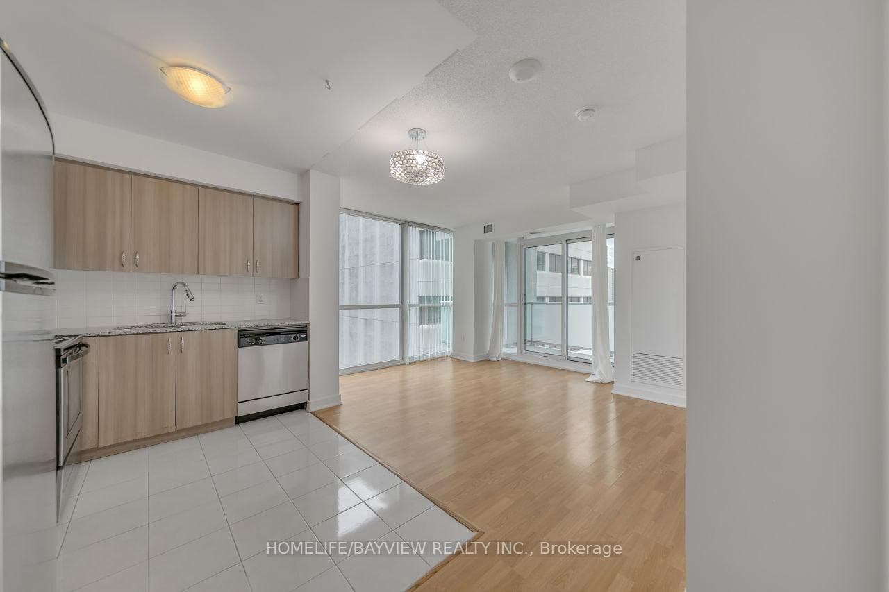 5740 Yonge Street Unit 709 photo 15