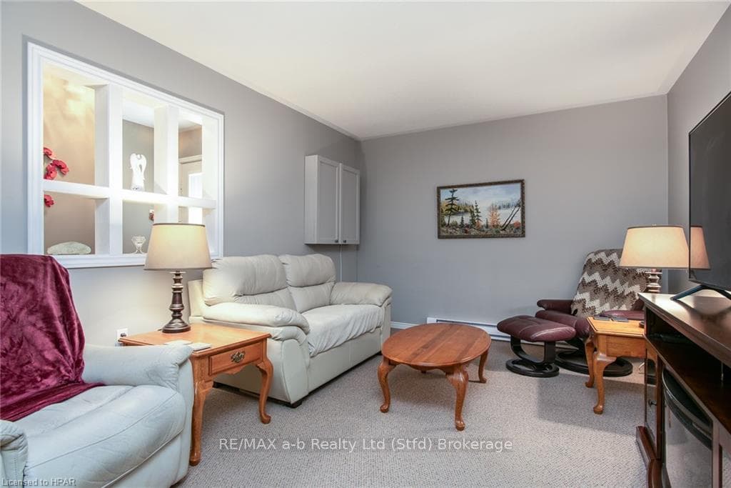 300 JOHN Street Unit 47 photo 31