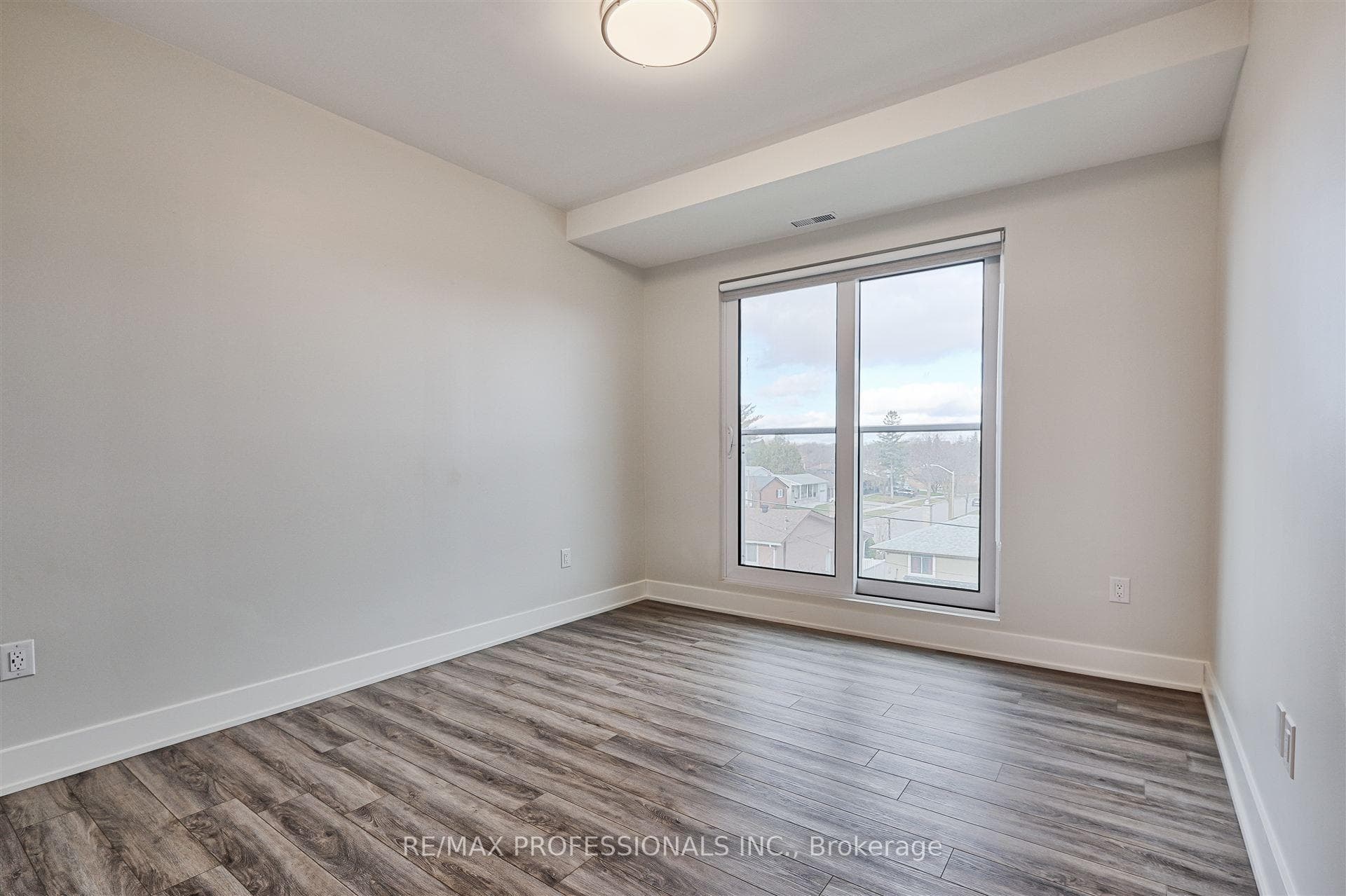 62 Dixfield Drive Unit 103 photo 13