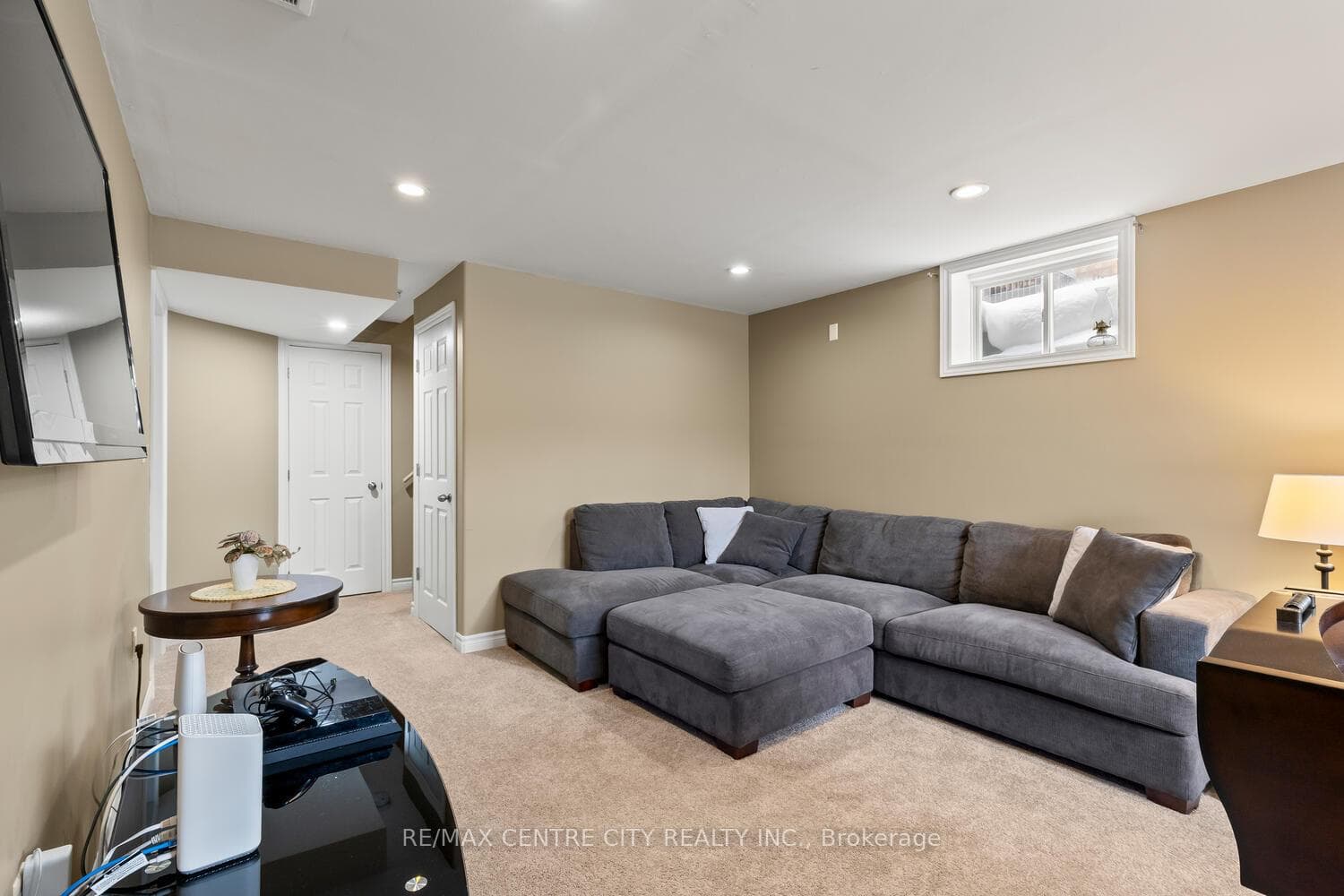 1301 Coronation Drive photo 32