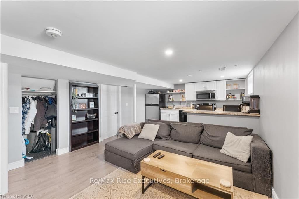 67 CAMERON Street photo 23
