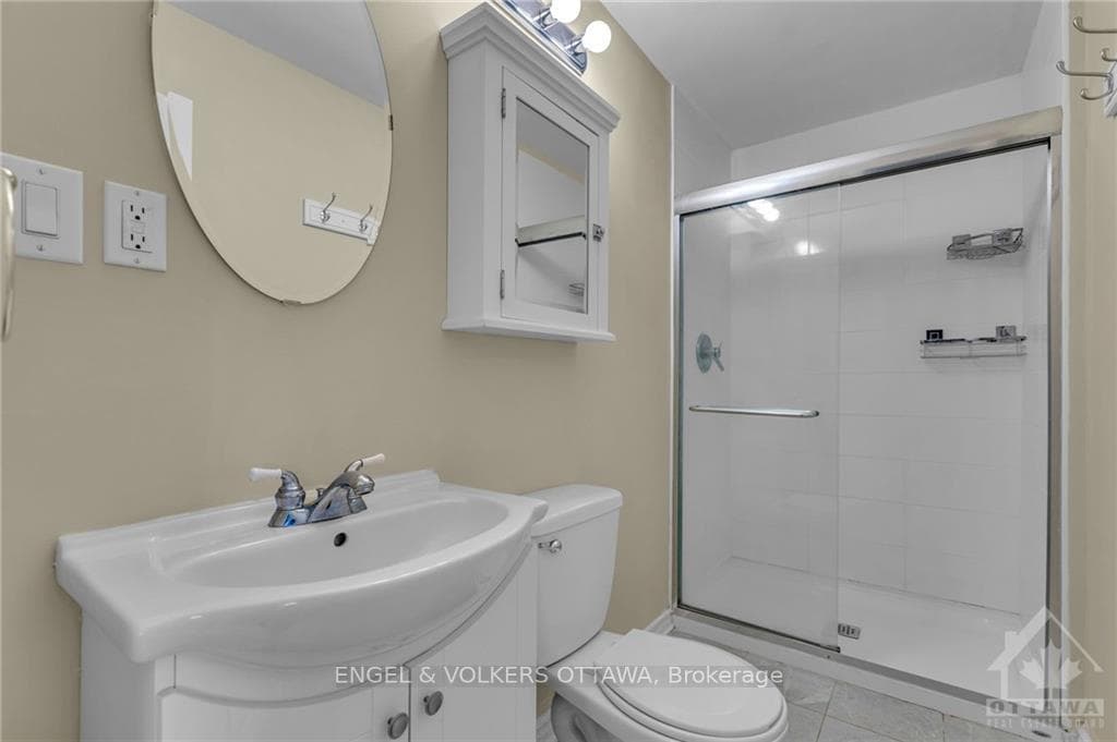 6036 PERTH Street photo 16