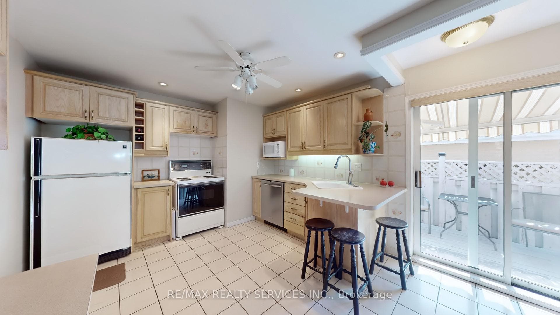 64 Glebe Crescent photo 13