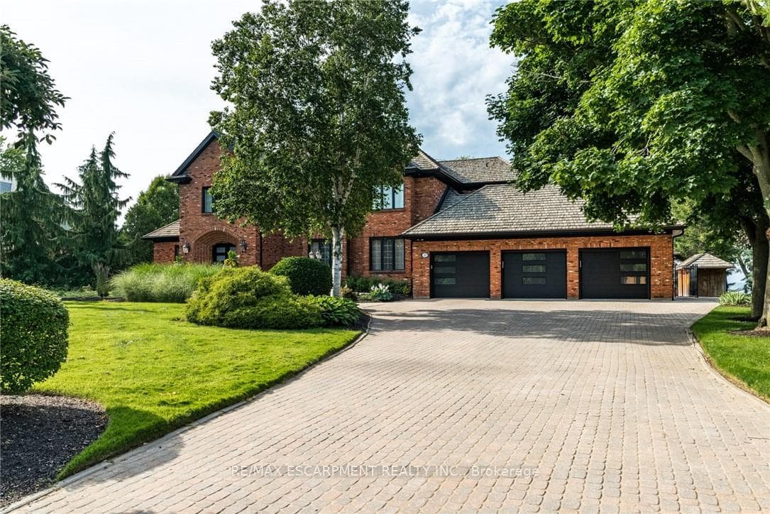 17 Lochside Drive photo 17