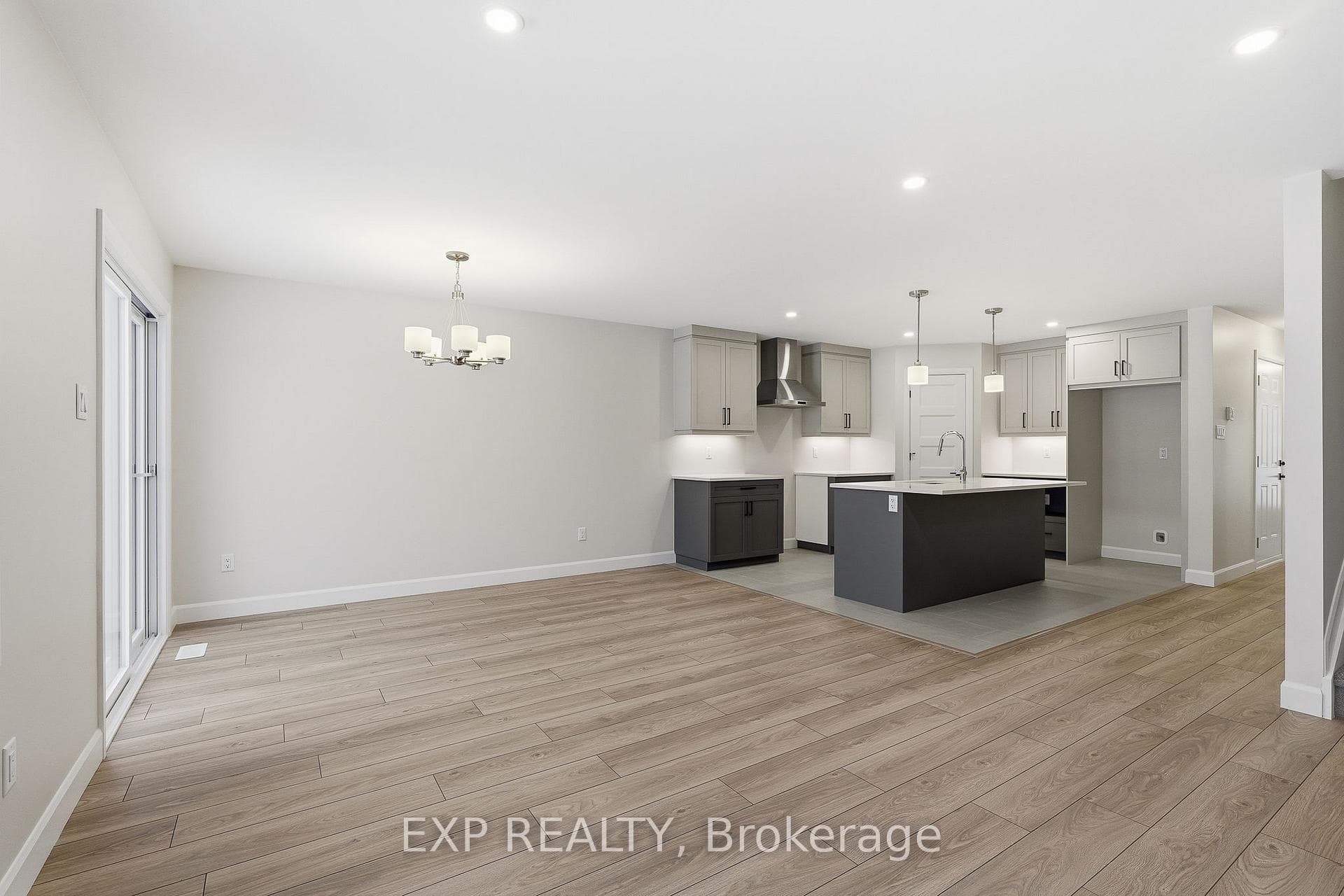 118 Lorie Street photo 8