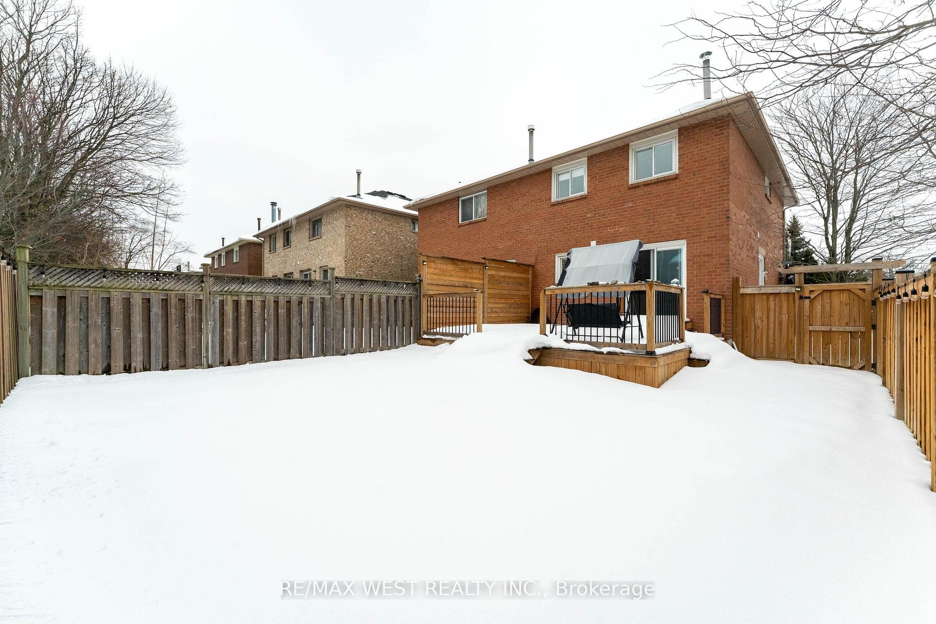 1977 Pine Grove Avenue photo 36
