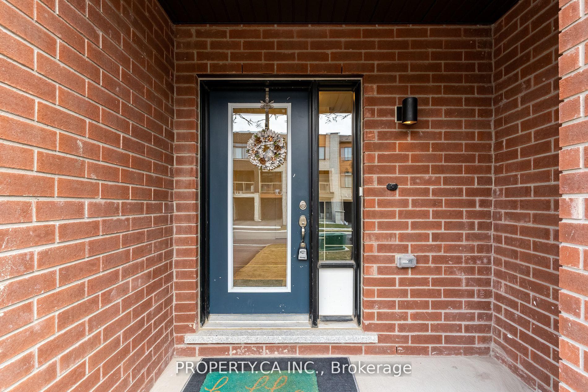 123 Bravo Lane photo 2