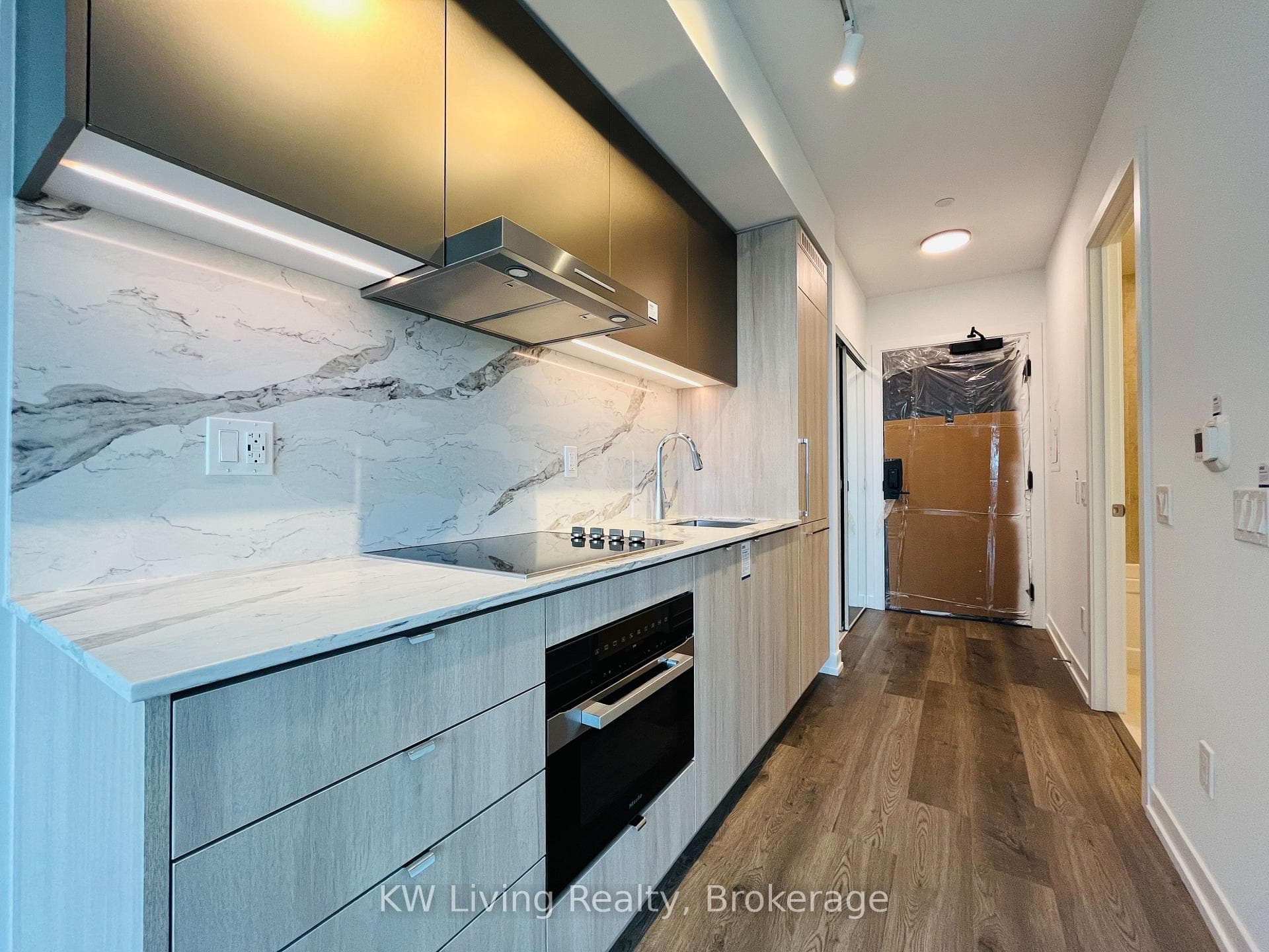 771 Yonge Street Unit 2110 photo 8