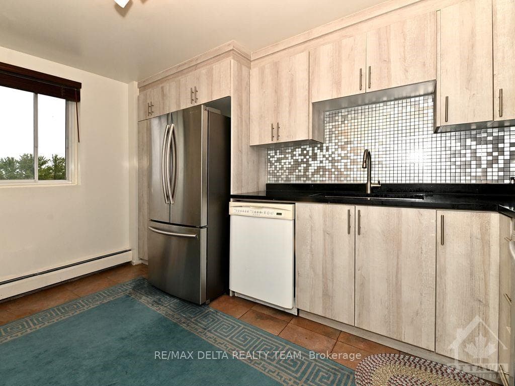 2650 SOUTHVALE Crescent Unit 205 photo 11