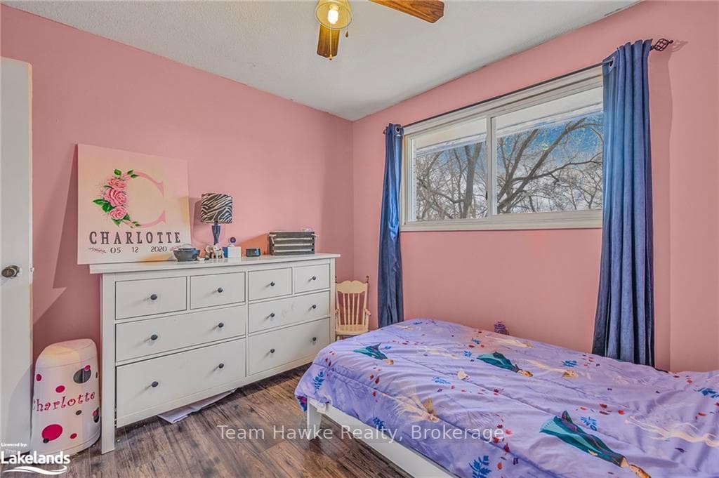 88 FOX Street photo 20
