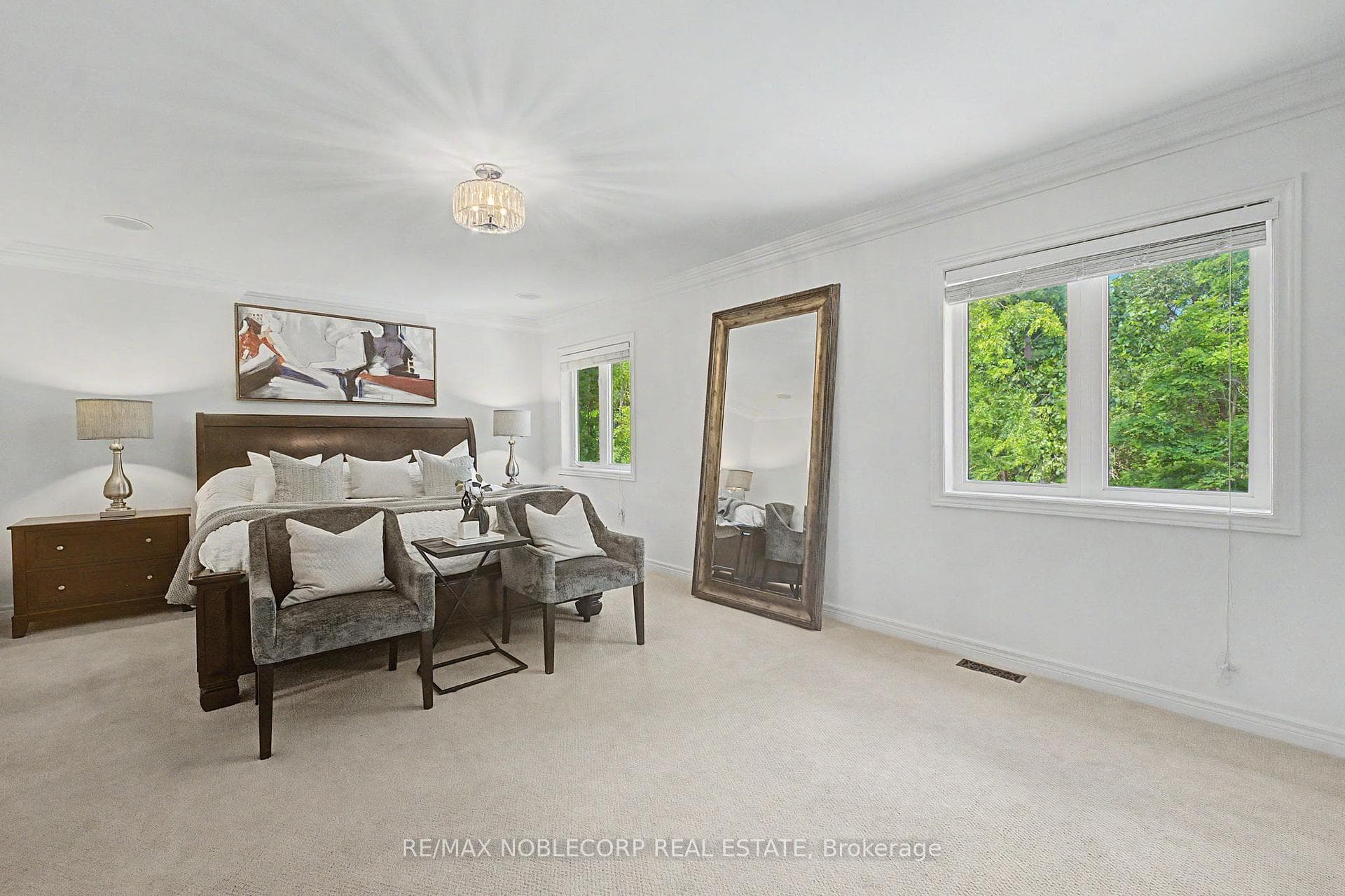 68 Meadowglen Boulevard photo 20