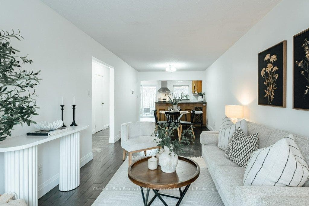 153 Dovercliffe Road photo 9
