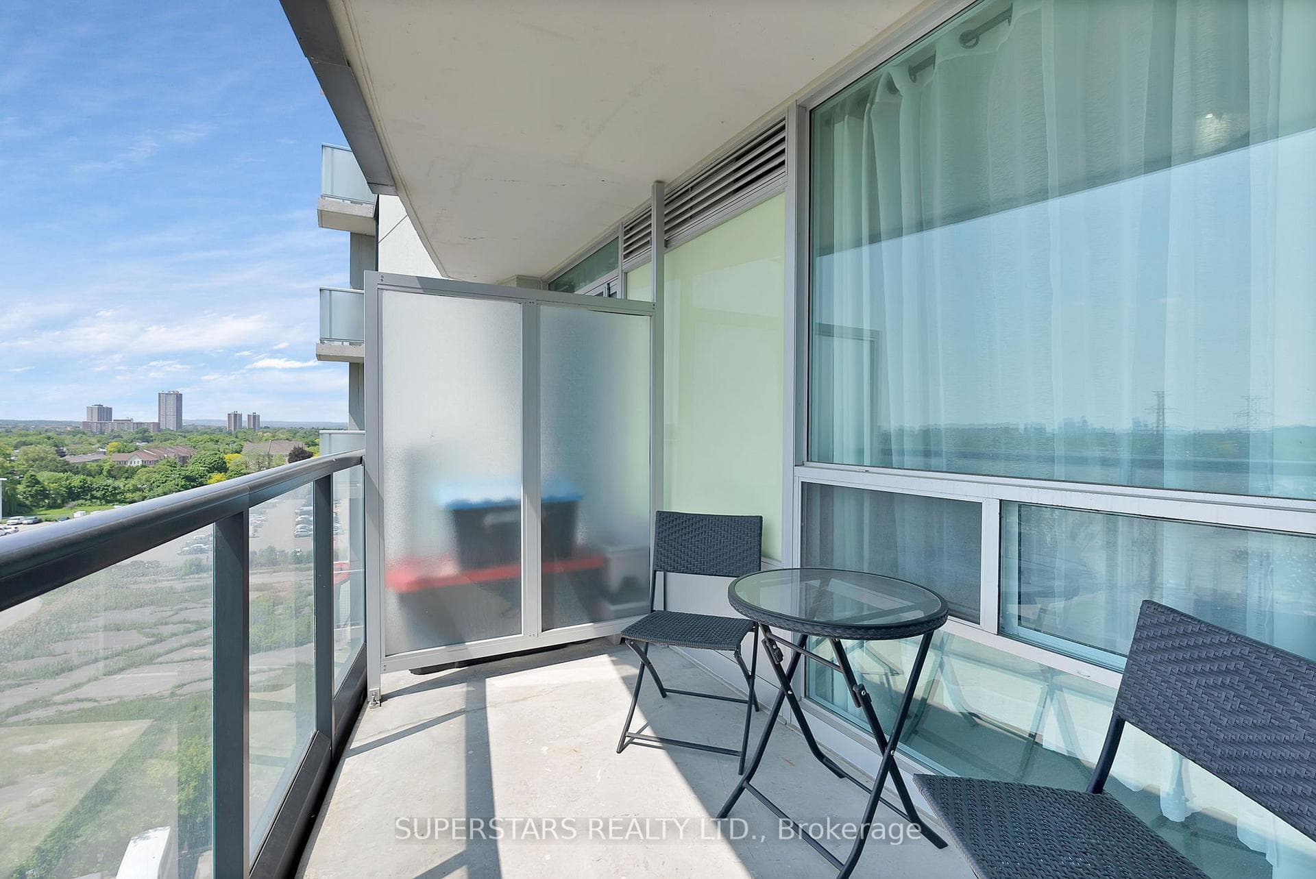 5740 Yonge Street Unit 903 photo 13