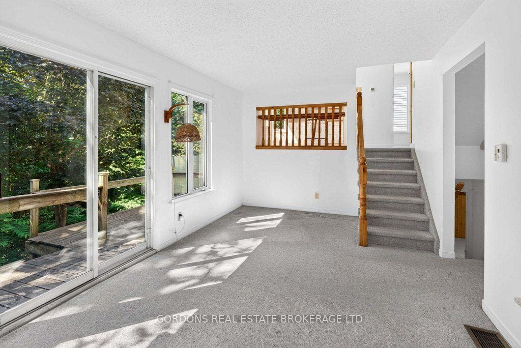 30 Limeridge Drive photo 12