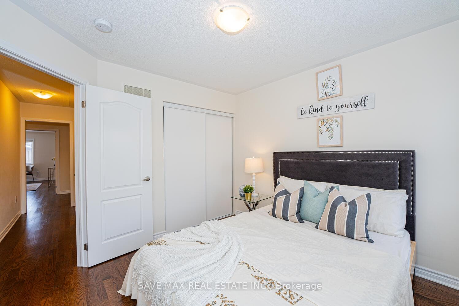 305 Trudeau Drive photo 19