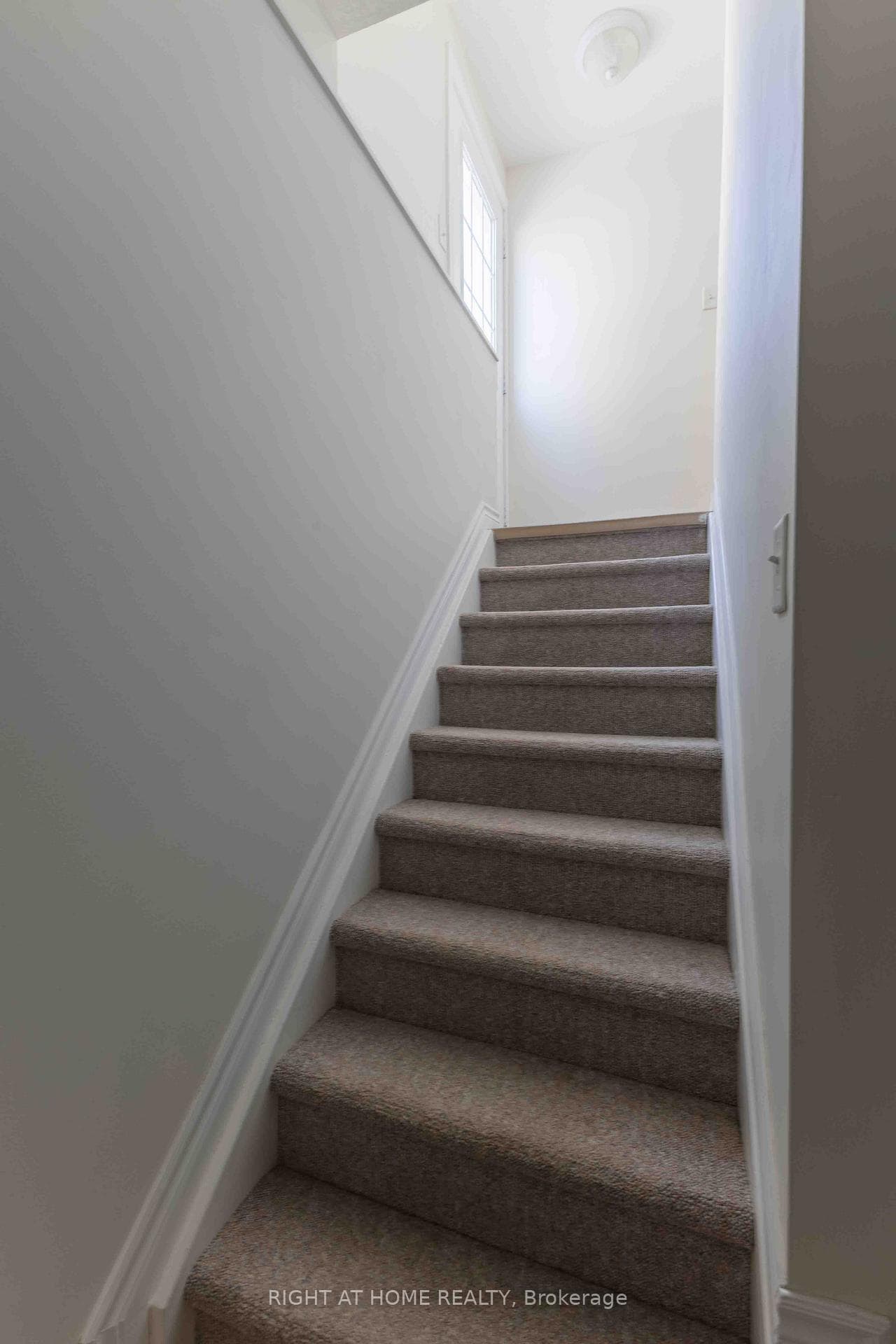 Seperate basement entrance