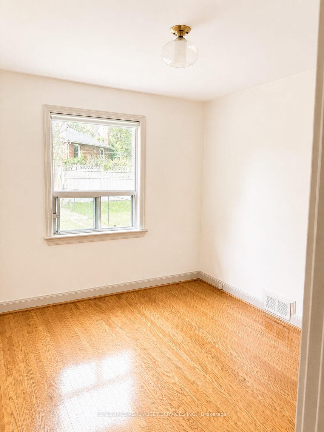 100 Ballacaine Drive photo 12