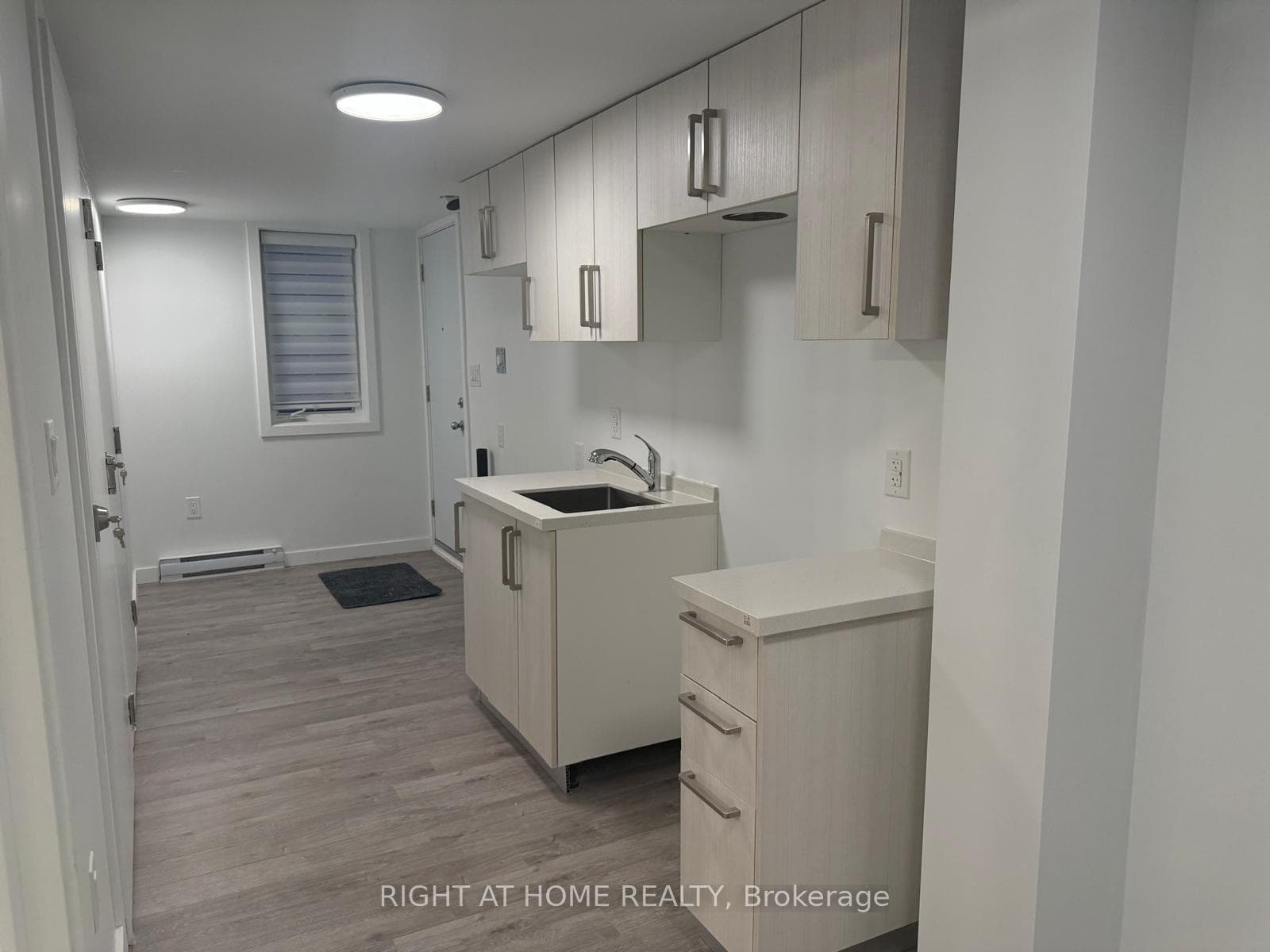 Front to Kitchen