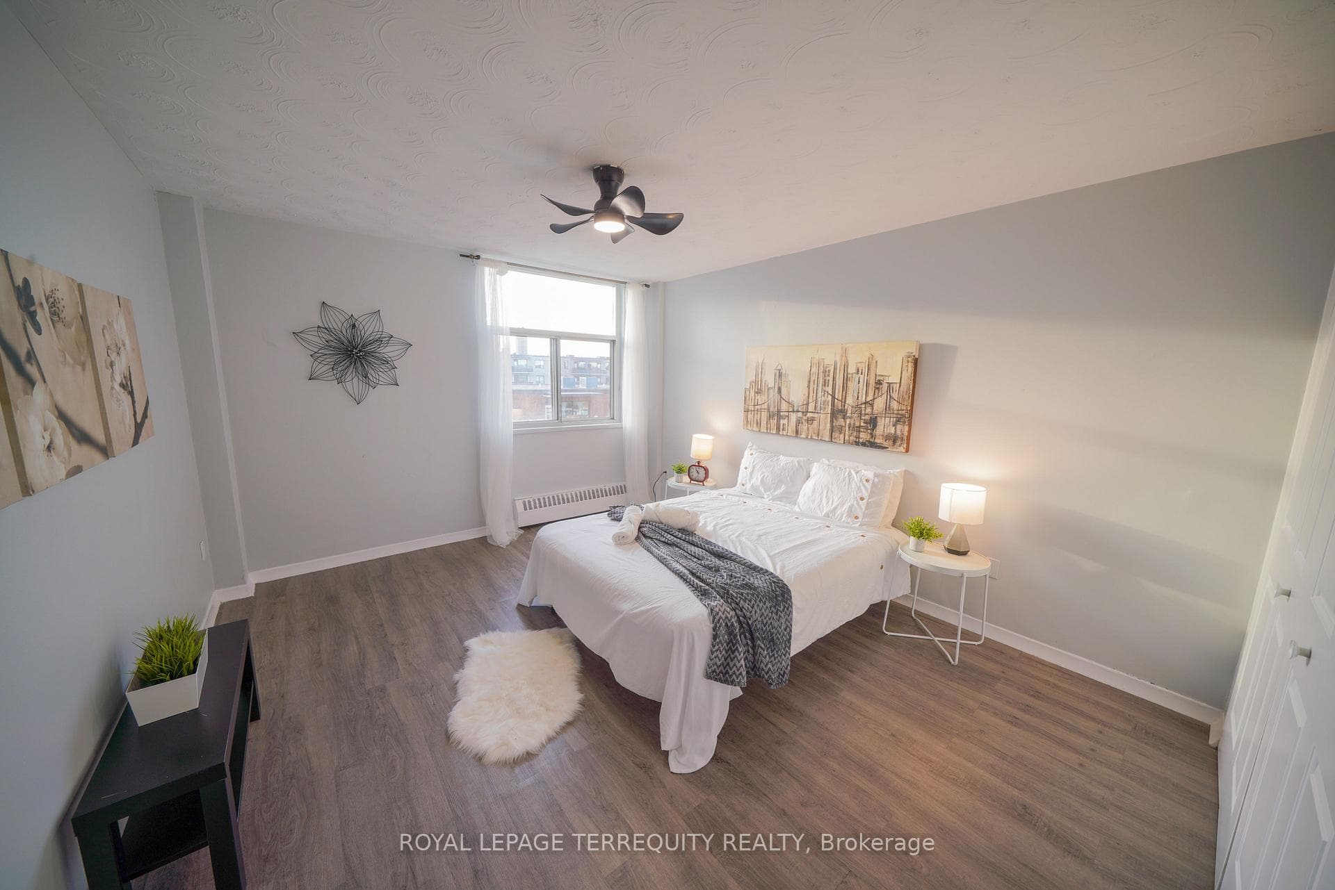 2245 Eglinton Avenue Unit 807 photo 13