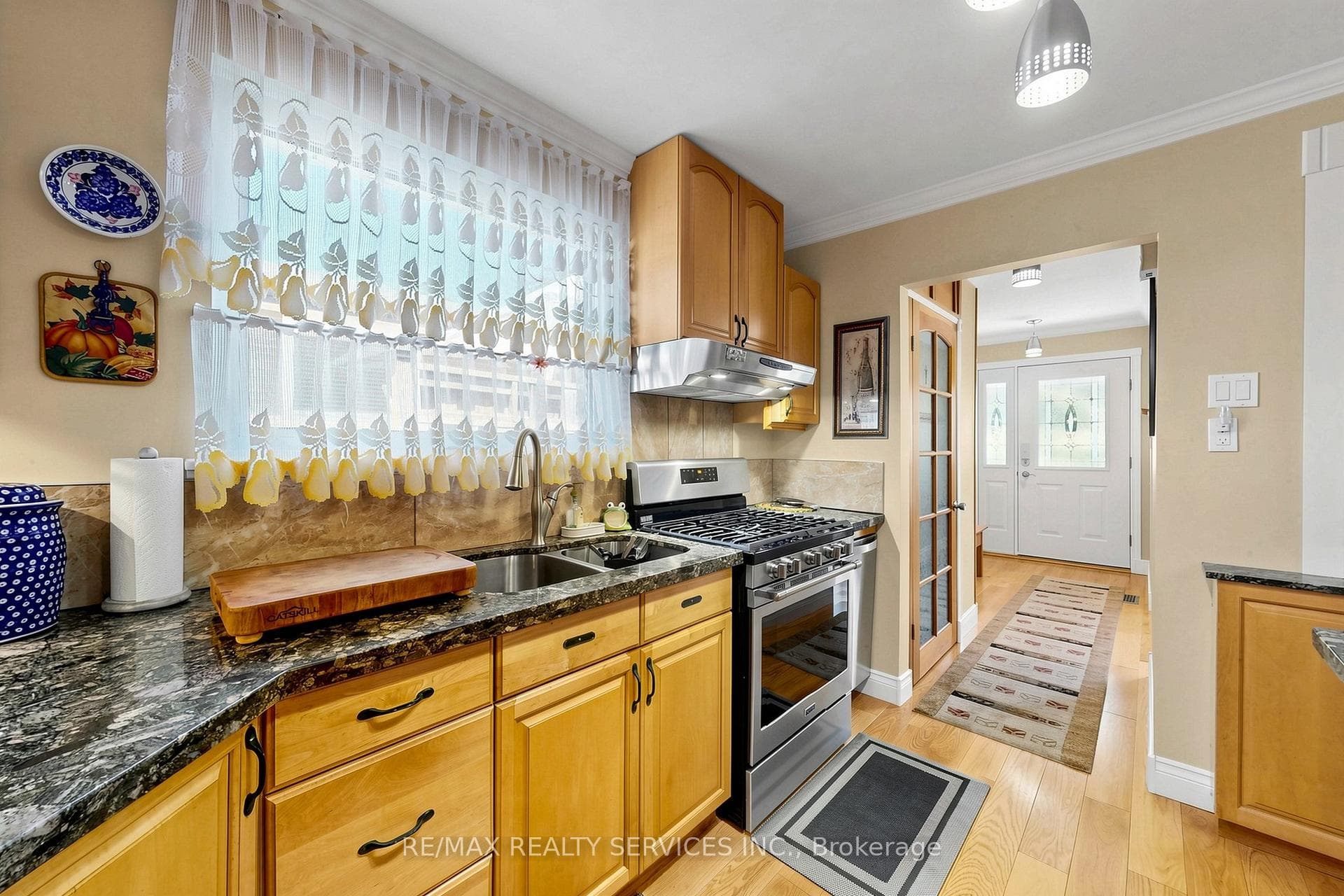 36 Glenvale Boulevard photo 18