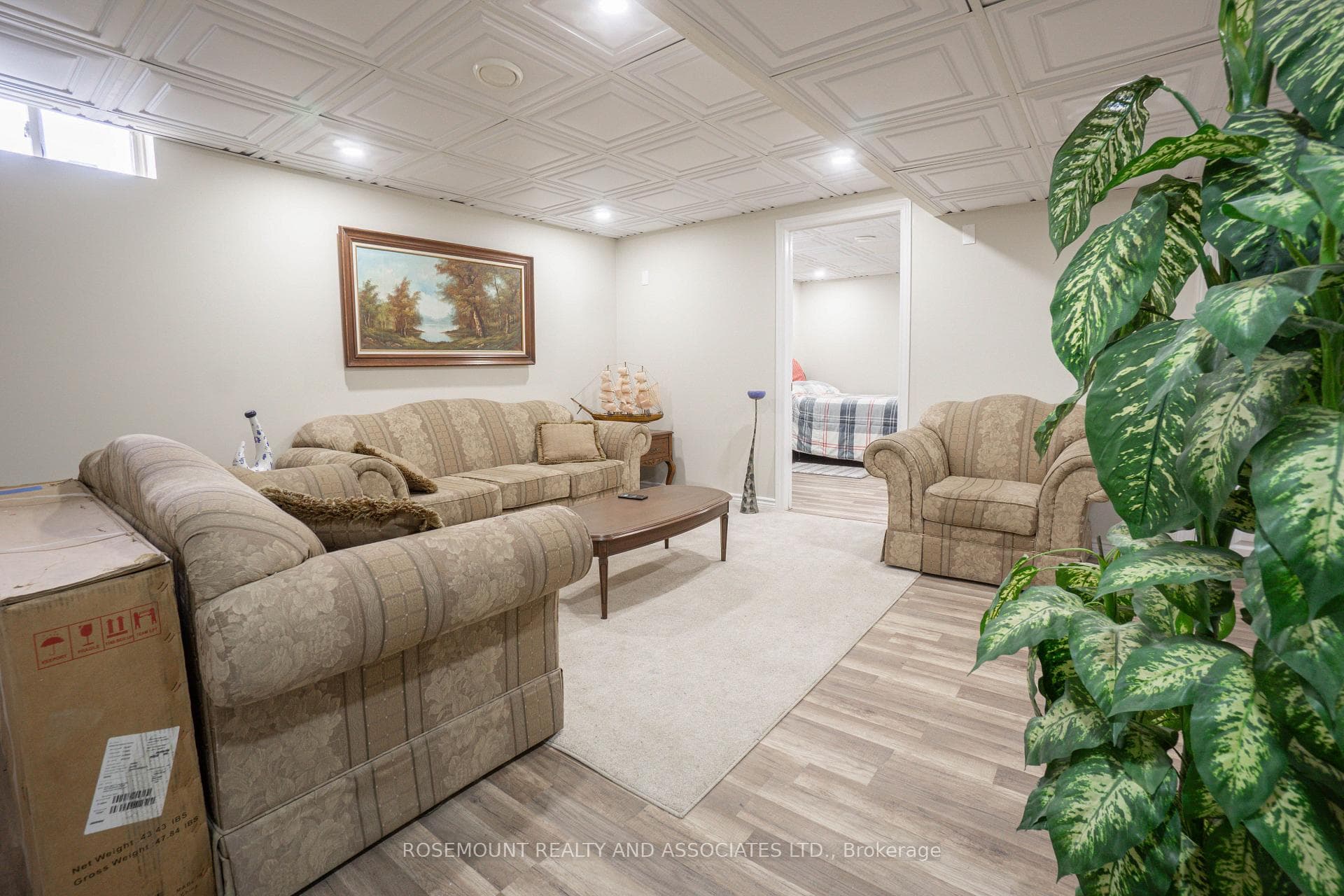 18 Quintessa Court photo 3