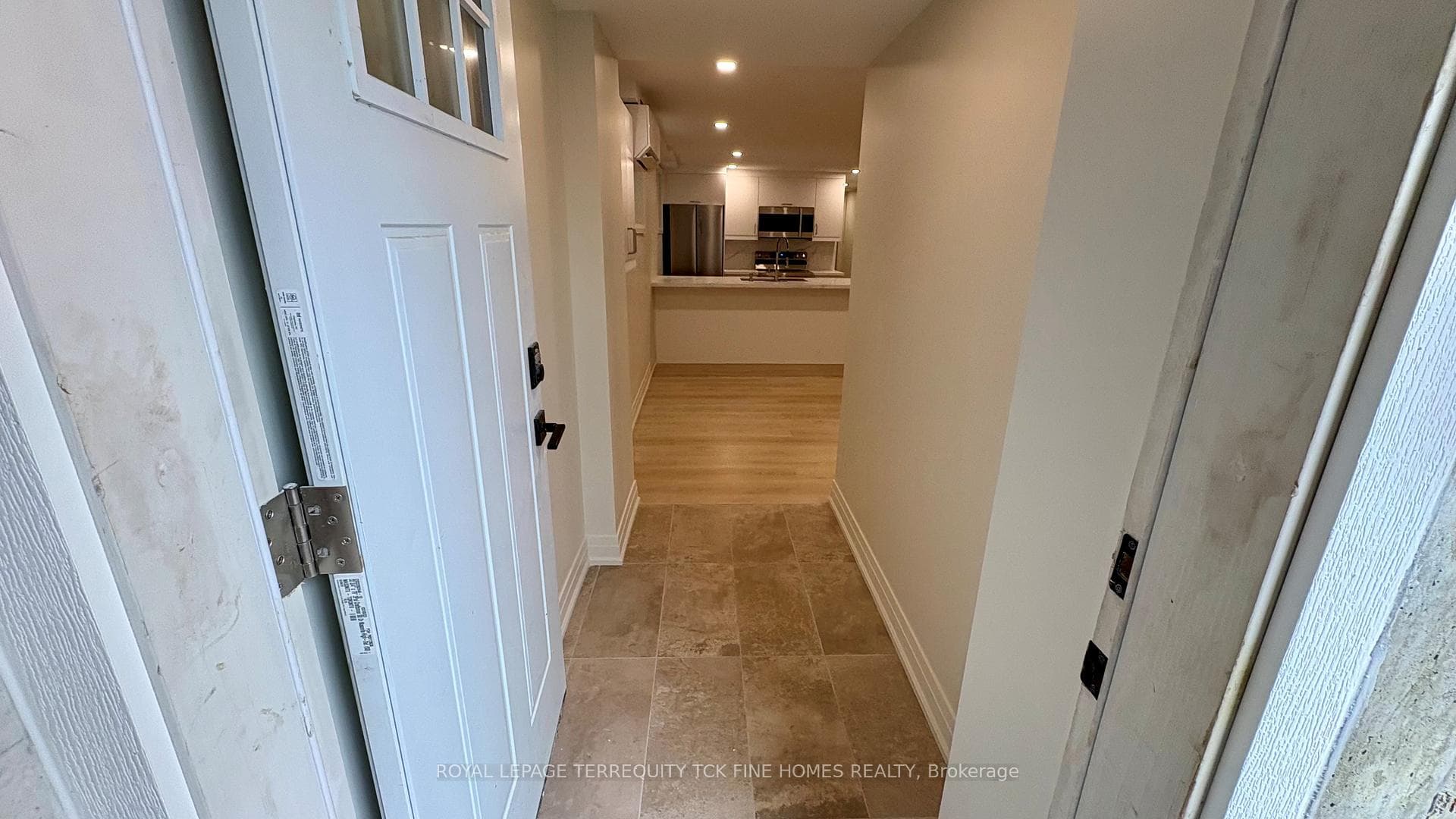 8 Somerset Avenue Unit Lower photo 3
