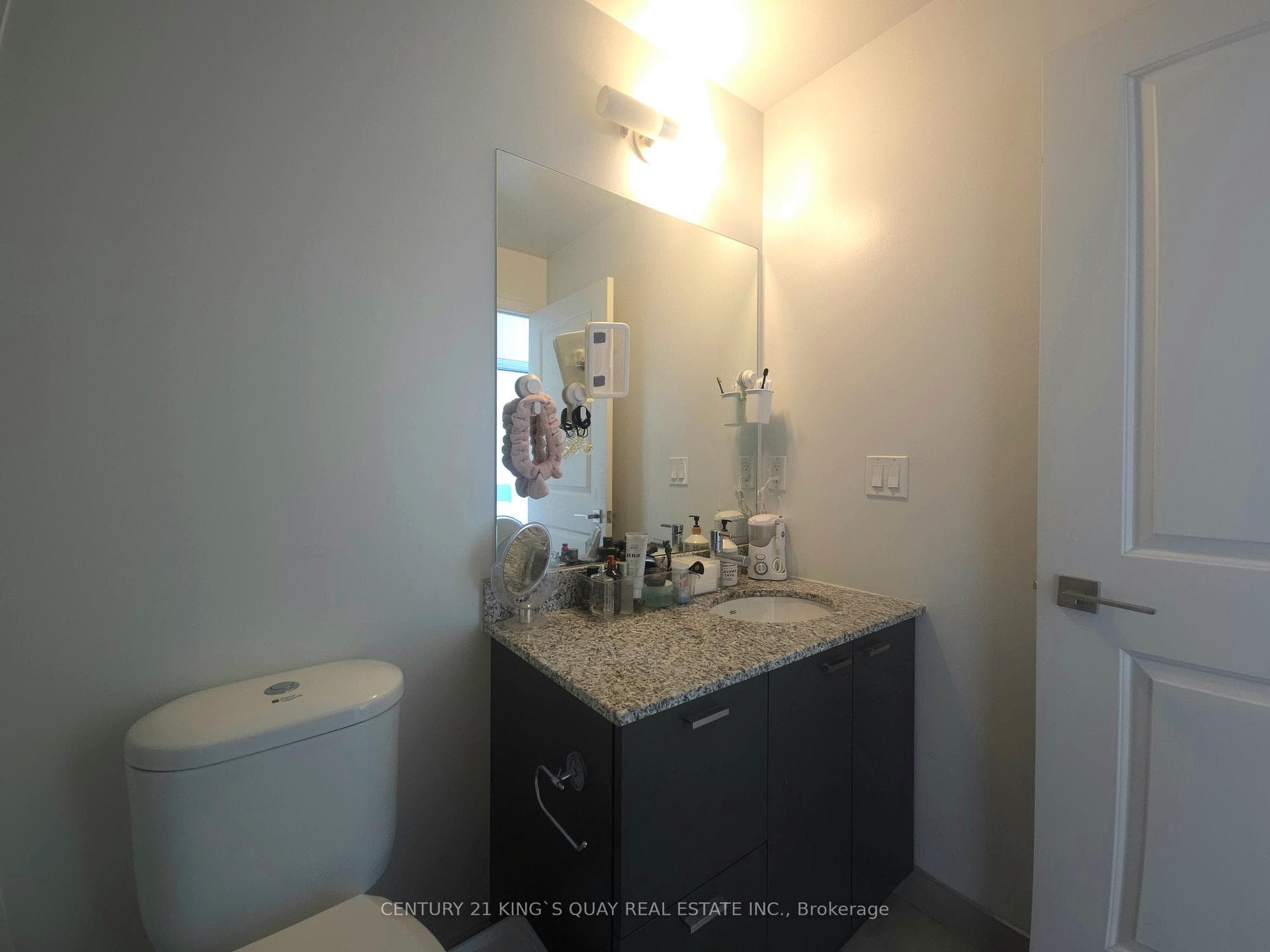 88 Sheppard Avenue Unit 1410 photo 17