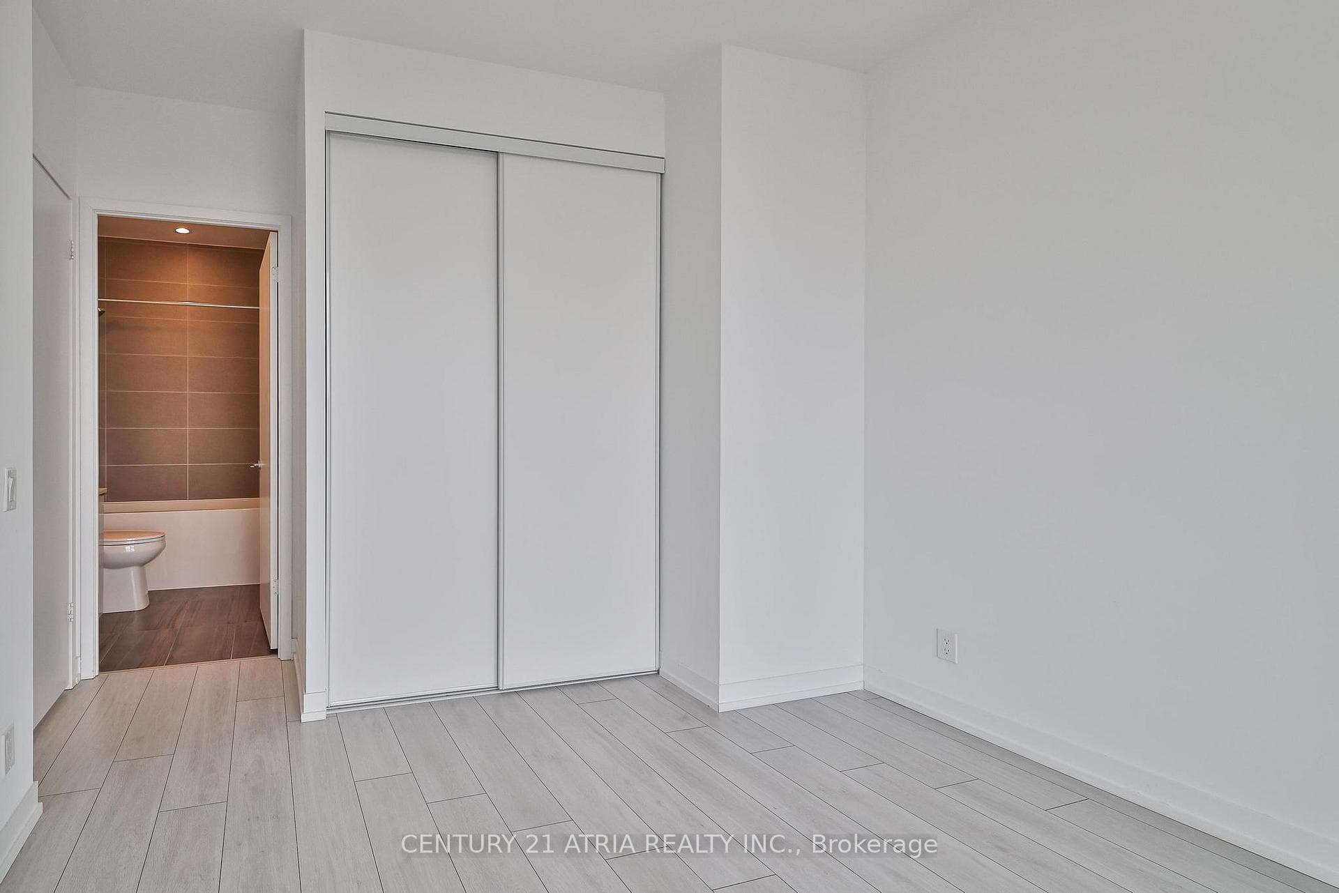 898 Portage Parkway Unit 2901 photo 15