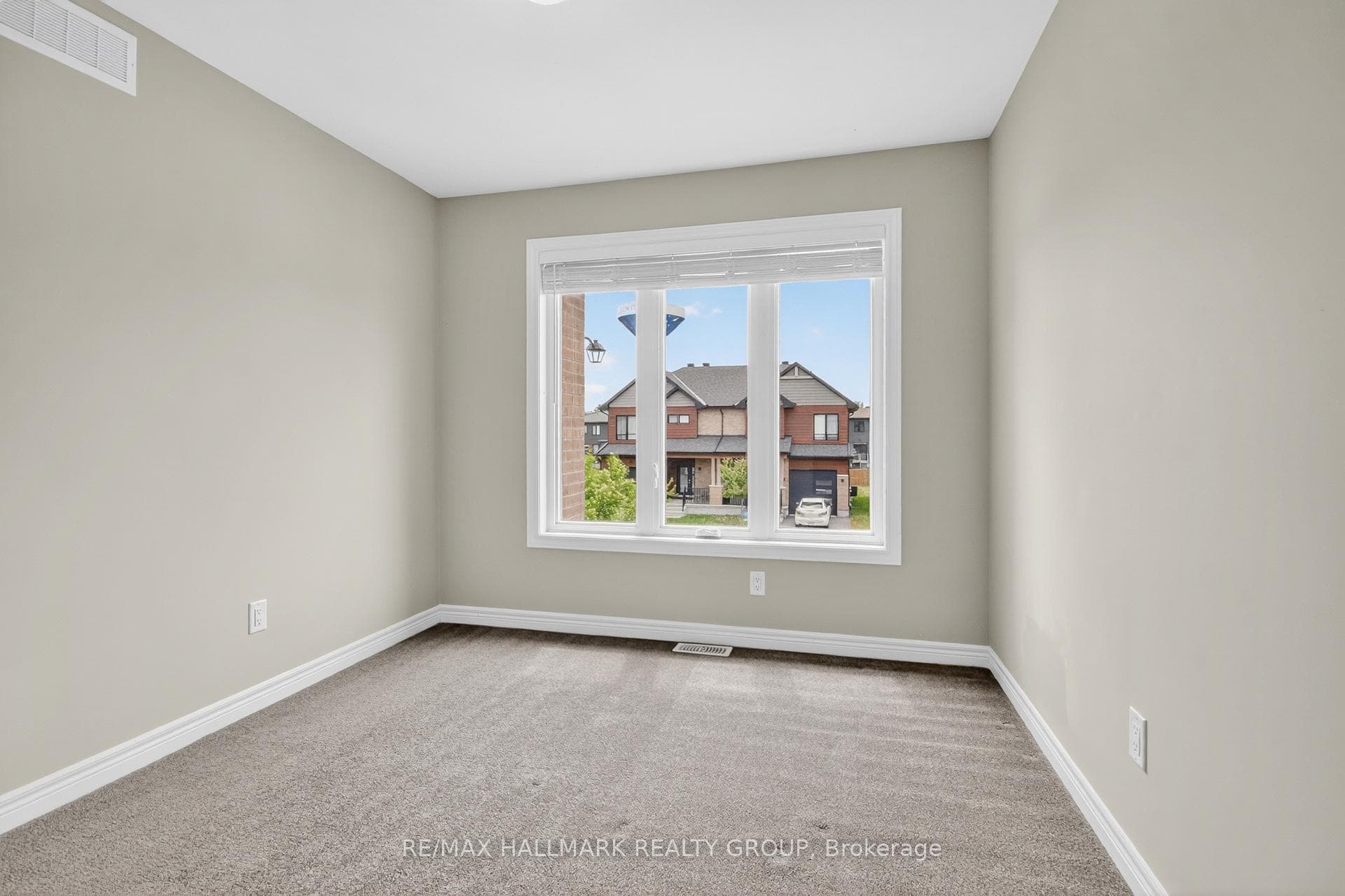 7 McPhail Road photo 30