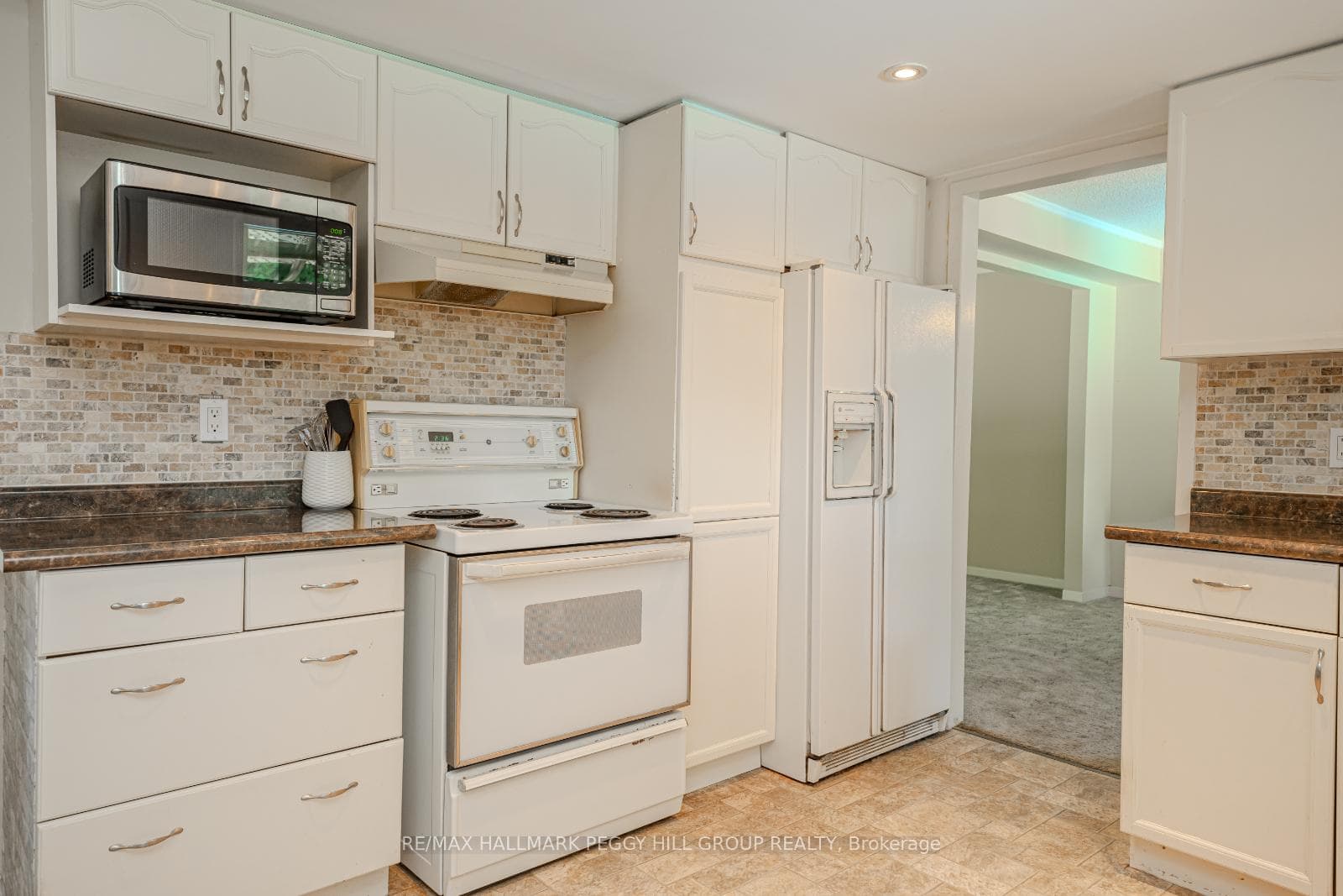 30 Clover Avenue photo 6