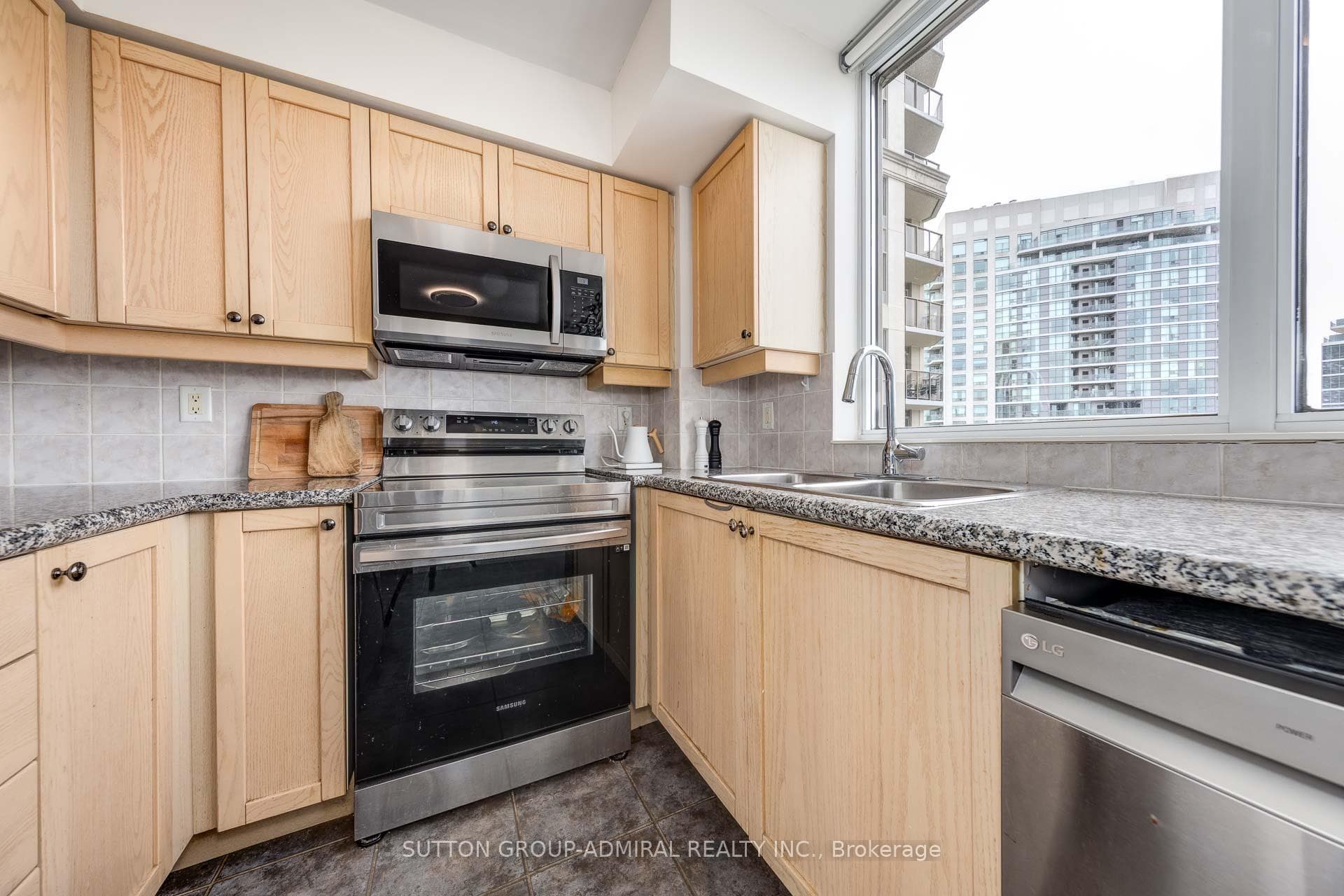 78 Harrison Garden Boulevard Unit 1502 photo 9
