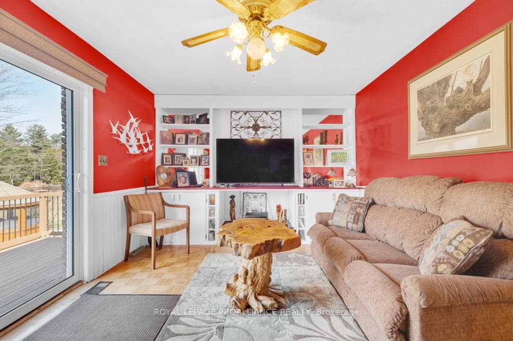 74 Pineview Drive photo 11