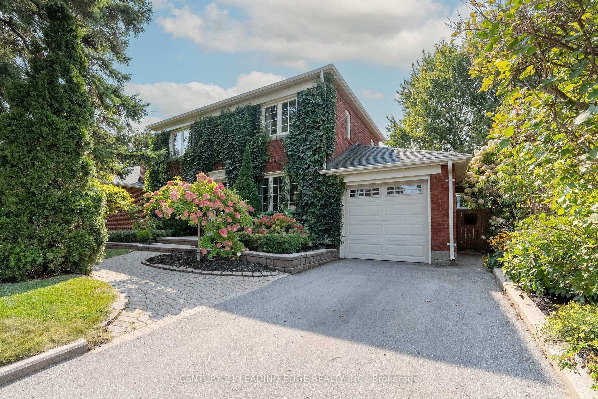 20 Scarborough Heights Boulevard photo 1