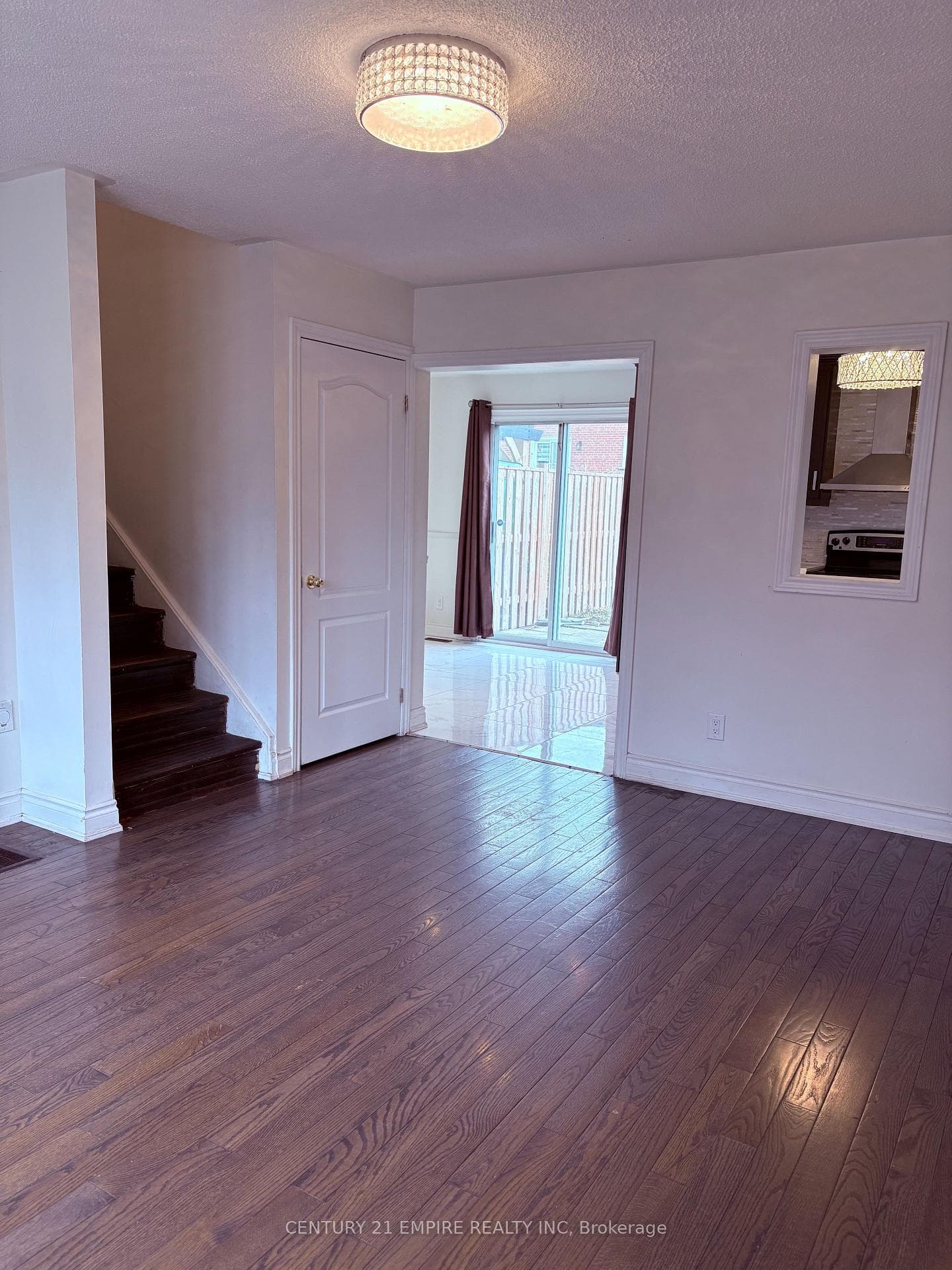 19 Bramhall Circle photo 5