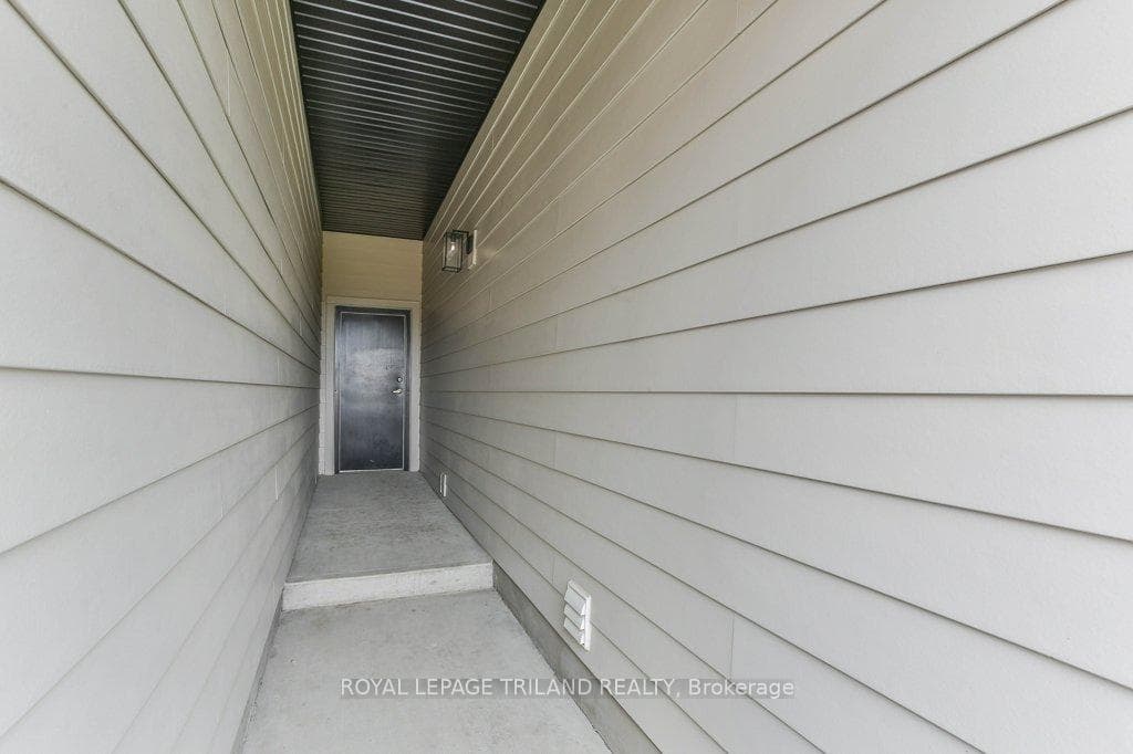 6682 HAYWARD Drive photo 44