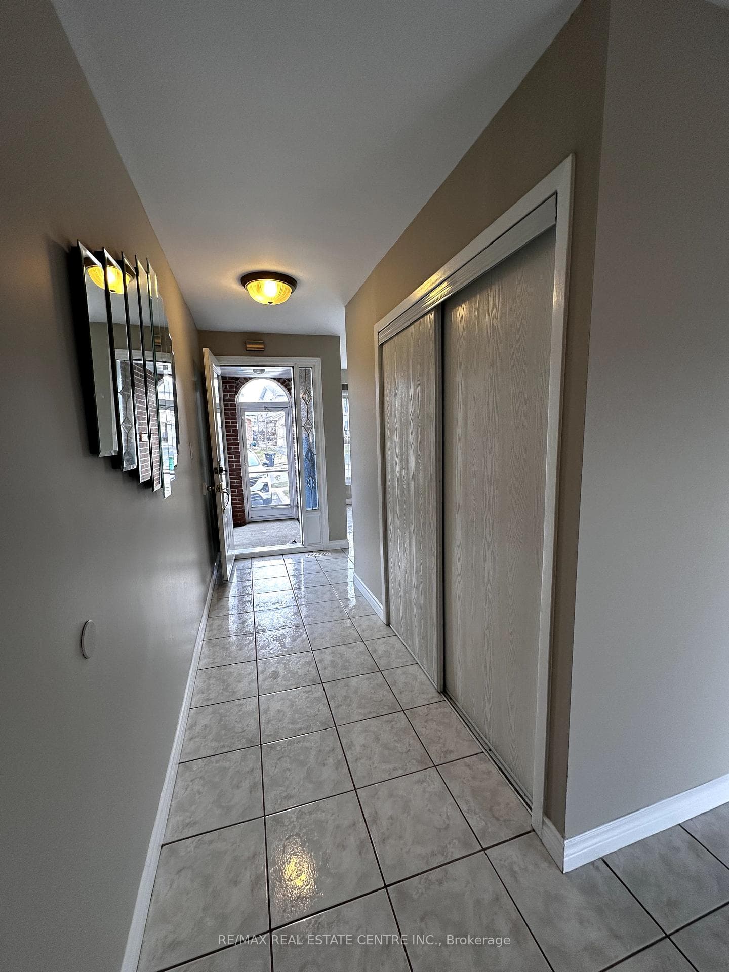 12 Camberley Crescent photo 14