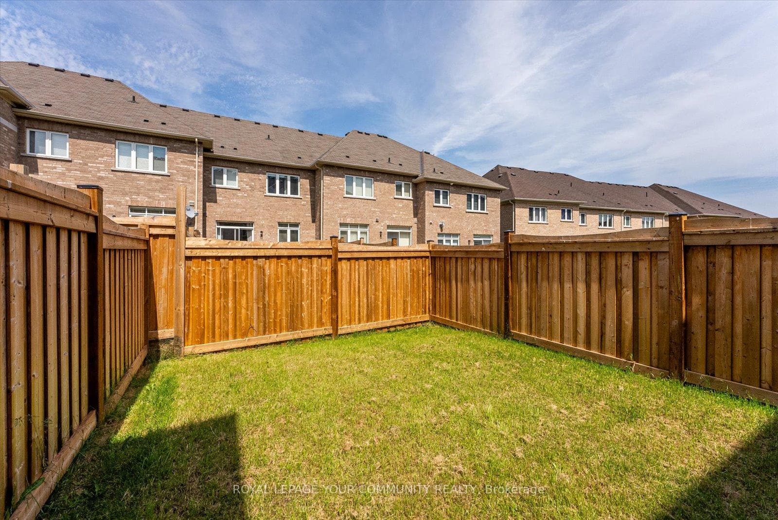 74 Brent Crescent photo 36