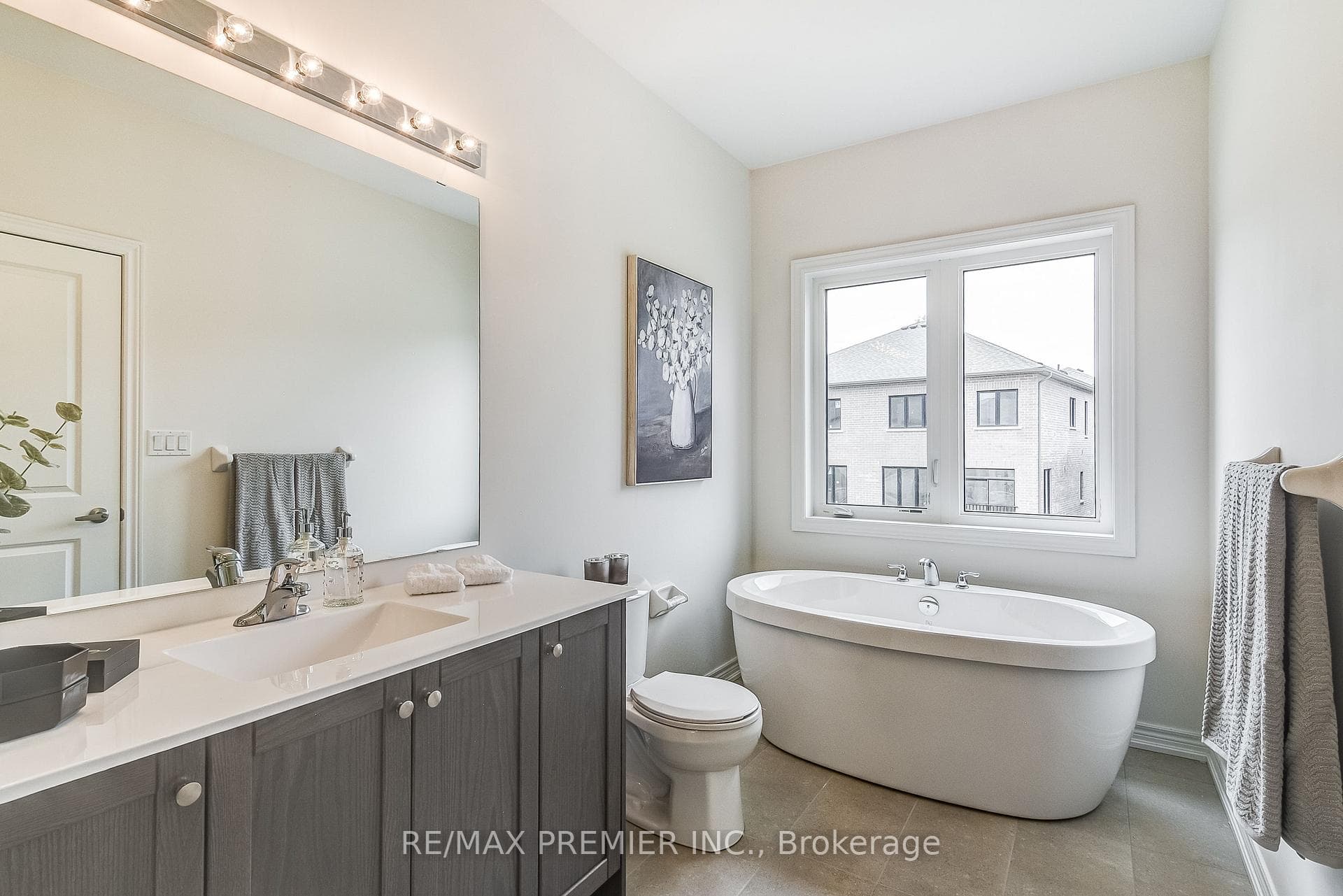 124 ARMILIA Place photo 24