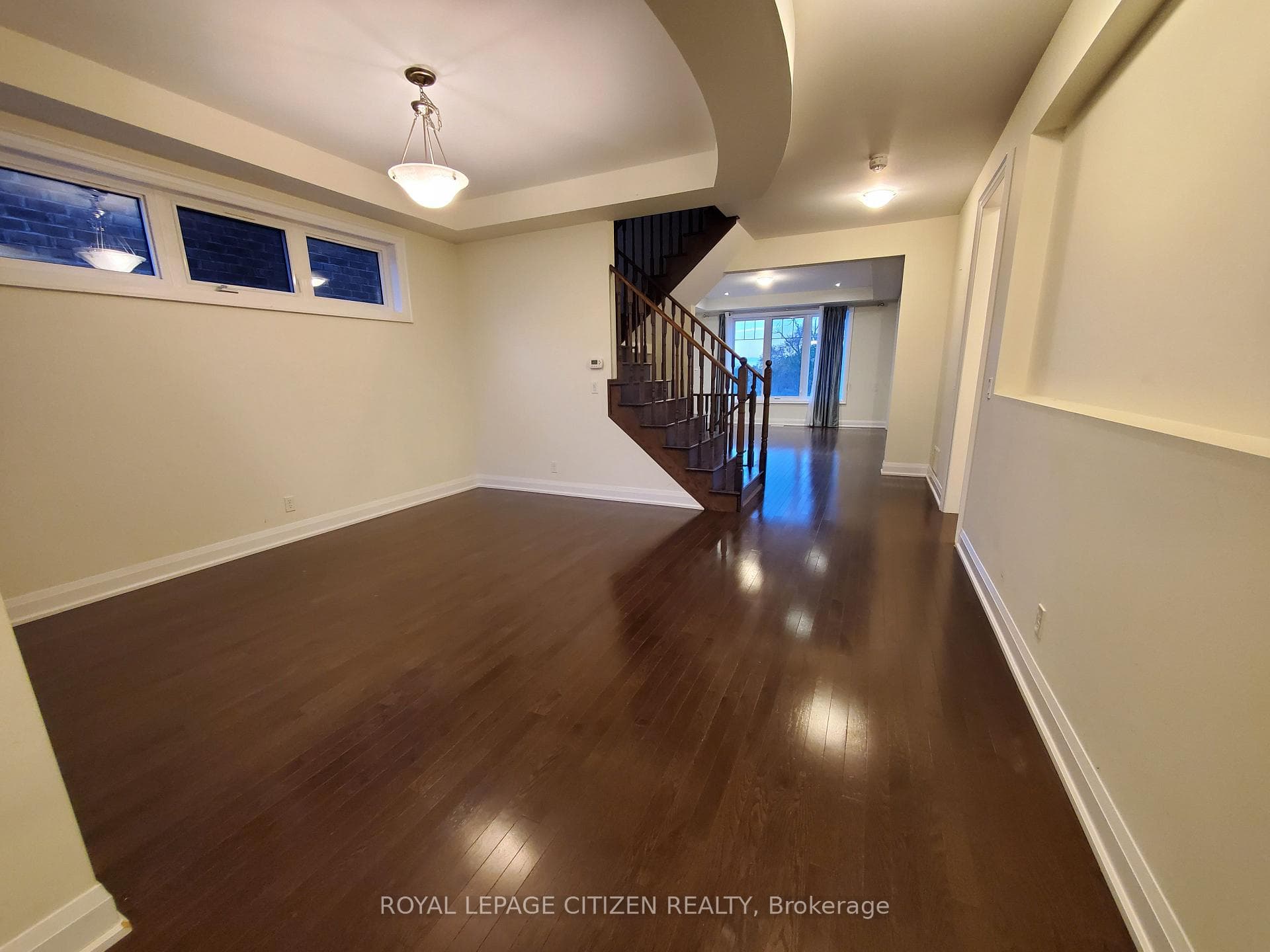 211 Symington Avenue photo 3