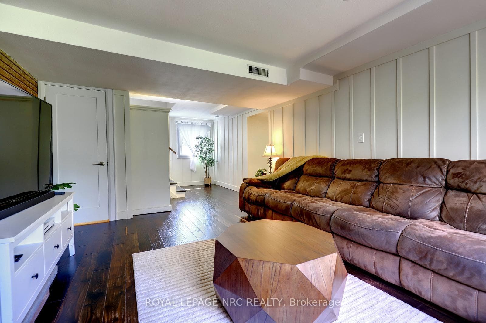 44 Fifty Road photo 28